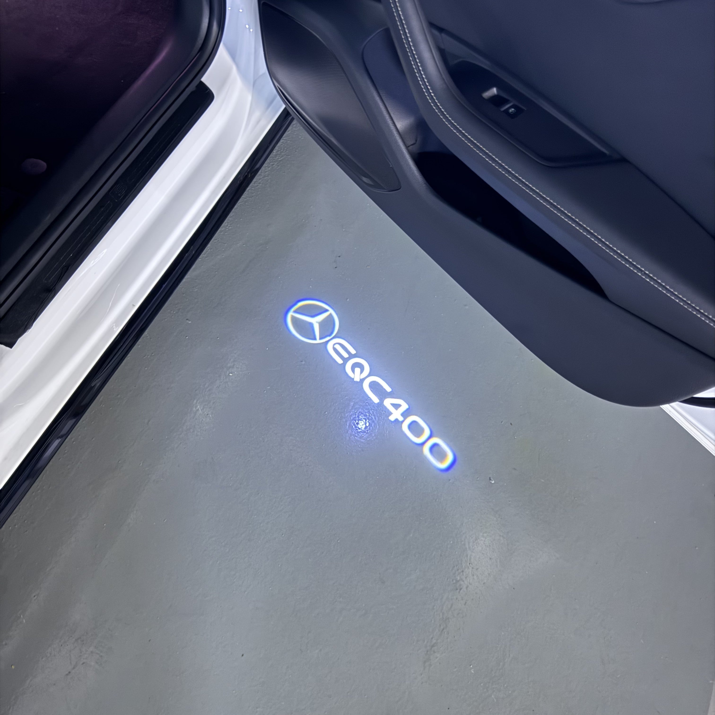 Feu de signalisation Mercedes - Benz No 03 (qty 1 = 1 ensemble / 2 feux de porte)