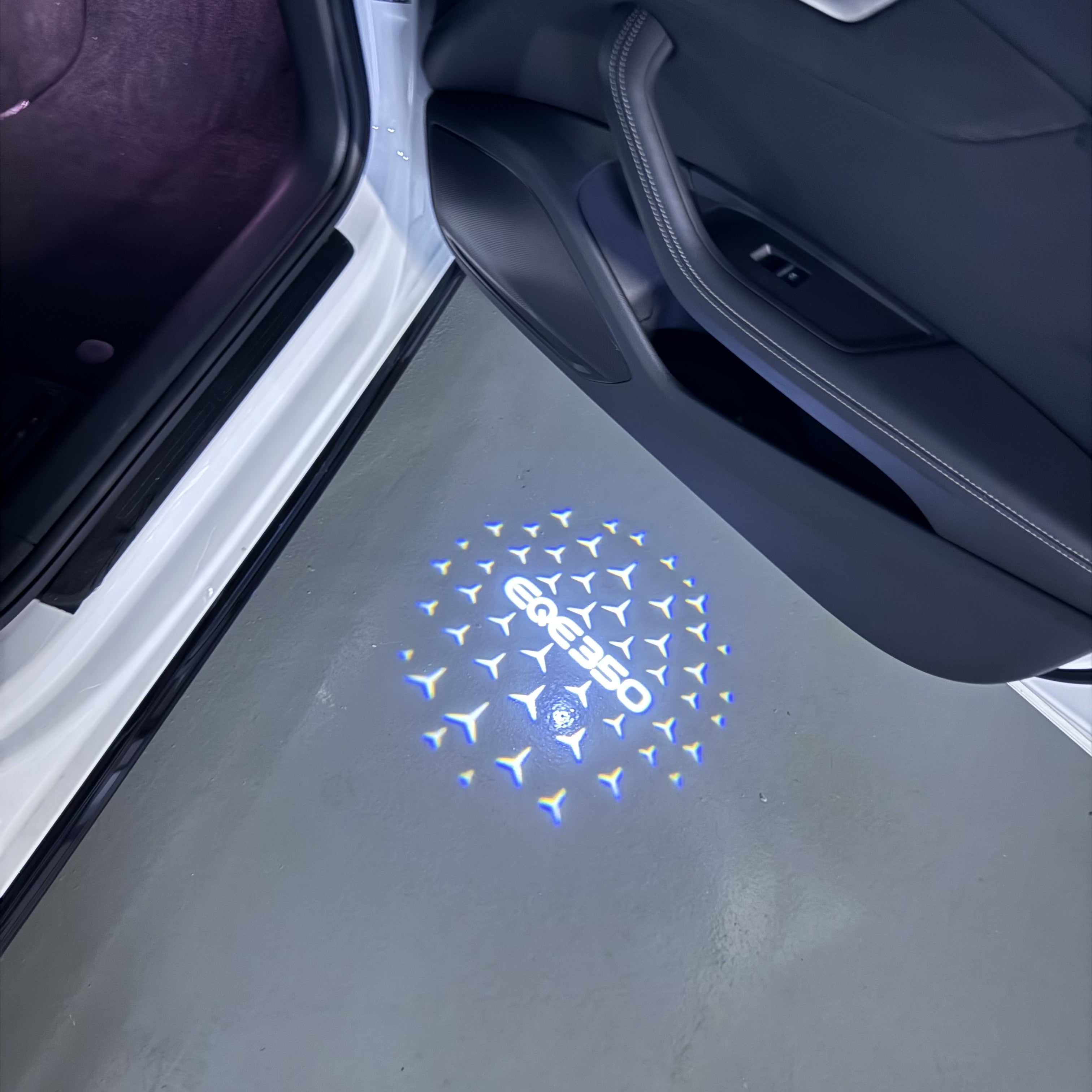 Feu de signalisation Mercedes - Benz No 03 (qty 1 = 1 ensemble / 2 feux de porte)