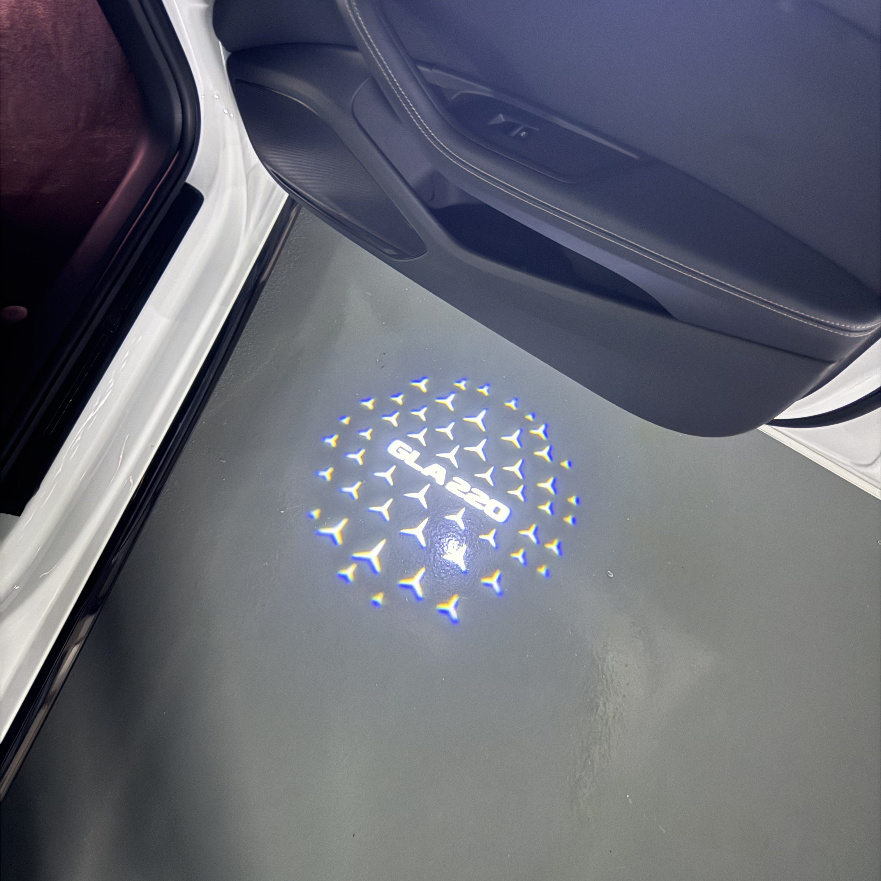 Feu de signalisation Mercedes - Benz No 03 (qty 1 = 1 ensemble / 2 feux de porte)