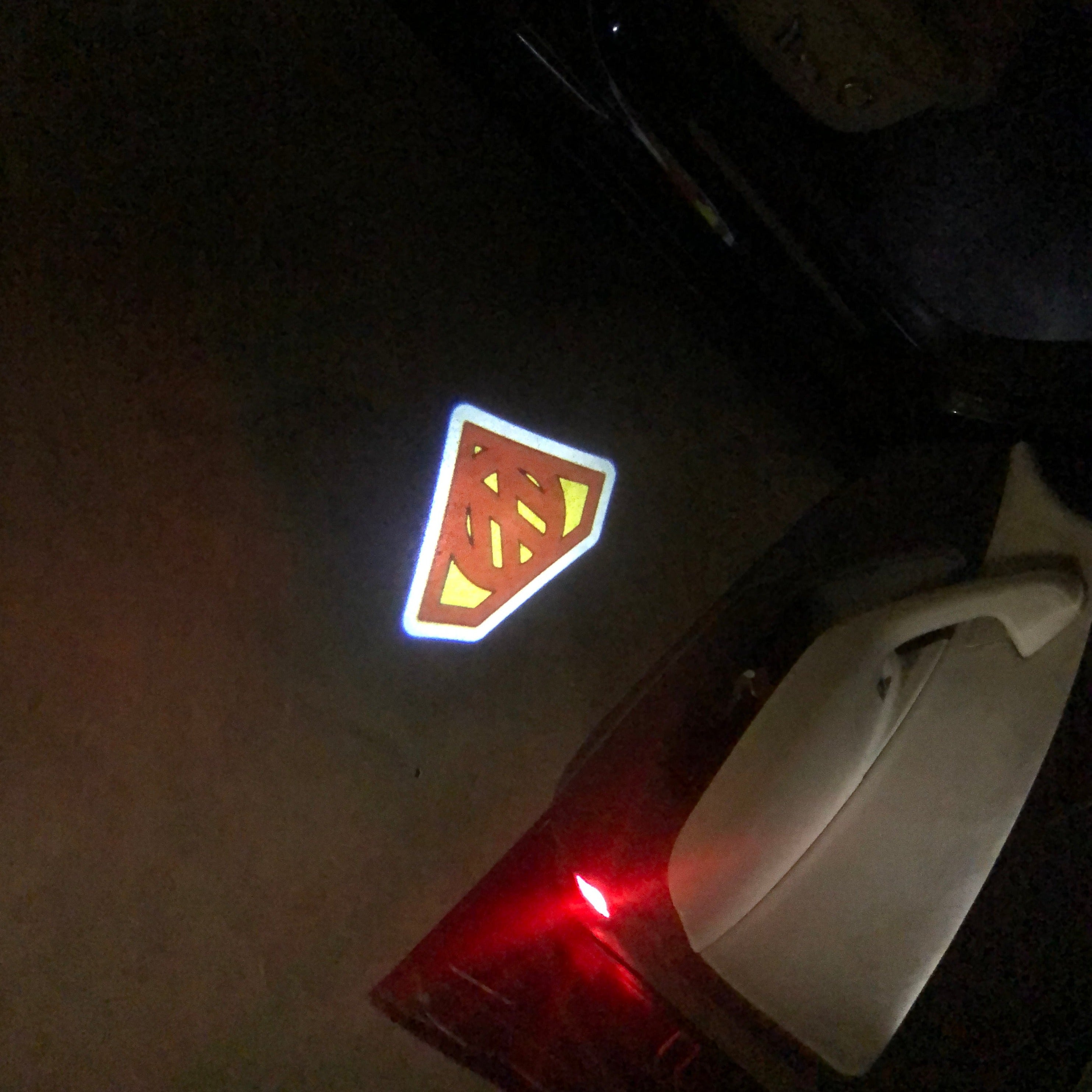 Volkswagen Door lights Logo Nr. 11 (quantità 1 = 2 pellicole logo / 2 luci porta)