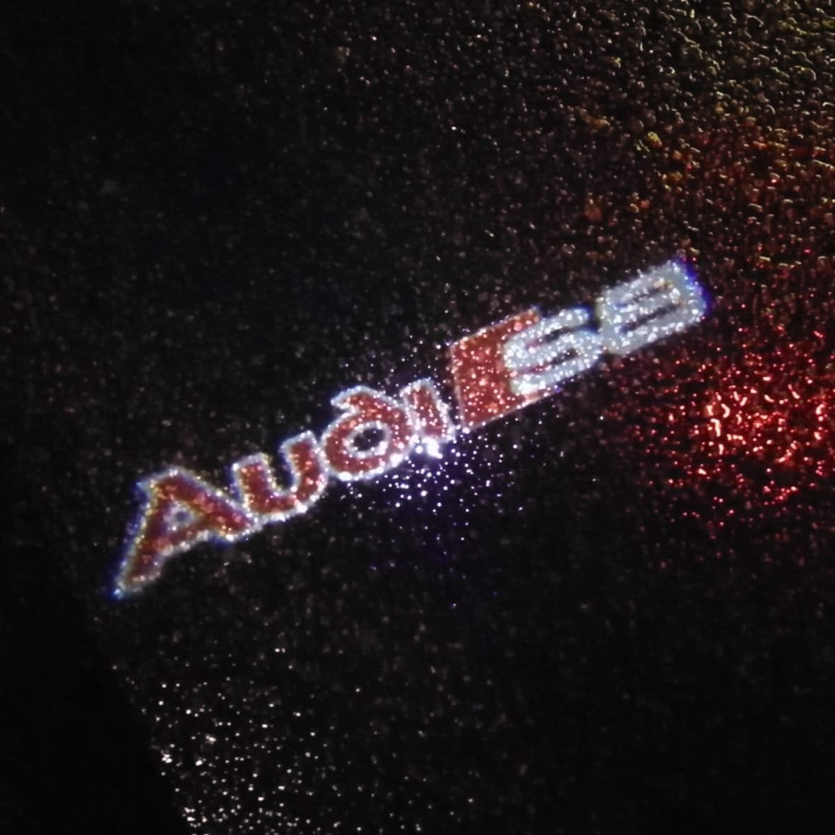 AUDI LOGO PROJECTOT LIGHTS Nr.94 (quantité 1 = 2 Logo Films /2 feux de porte)