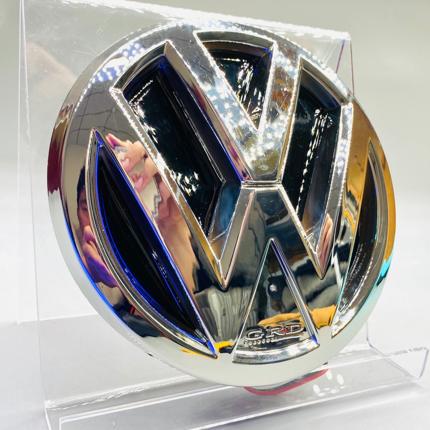 VW FRONT GRILL LOGO LED