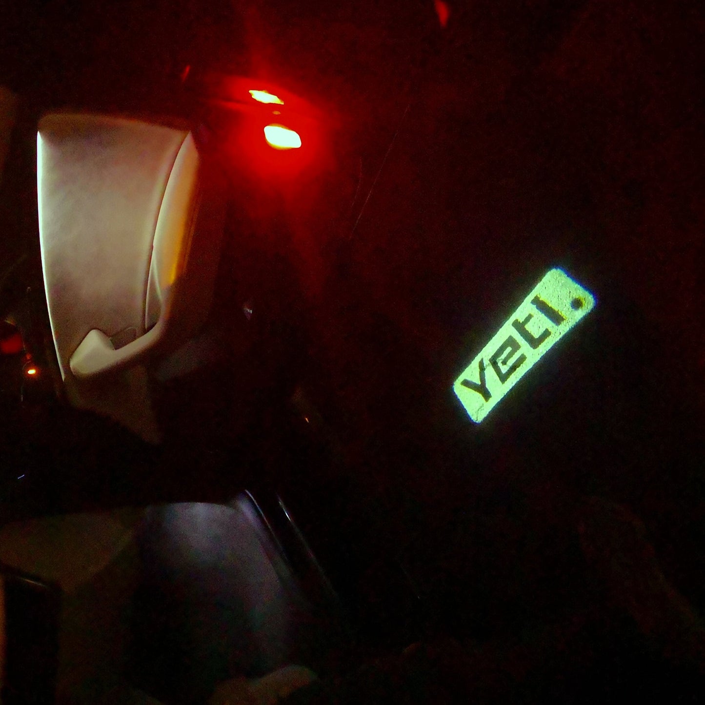 SKODA YETI LOGO PROJECTOR LIGHTS Nr.65 (الكمية 1 = 2 شعار فيلم / 2 مصباح باب)