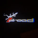 AUDI ALLROAD GECKO LOGO PROJEKTORLEUCHTEN Nr.147 (Anzahl 1 = 2 Logo Folien & 2 Türleuchten)