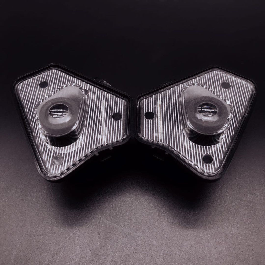 Mercedes Benz UMFELDLIGHTING CON PROIEZIONE DEI LOGHI MARKEN