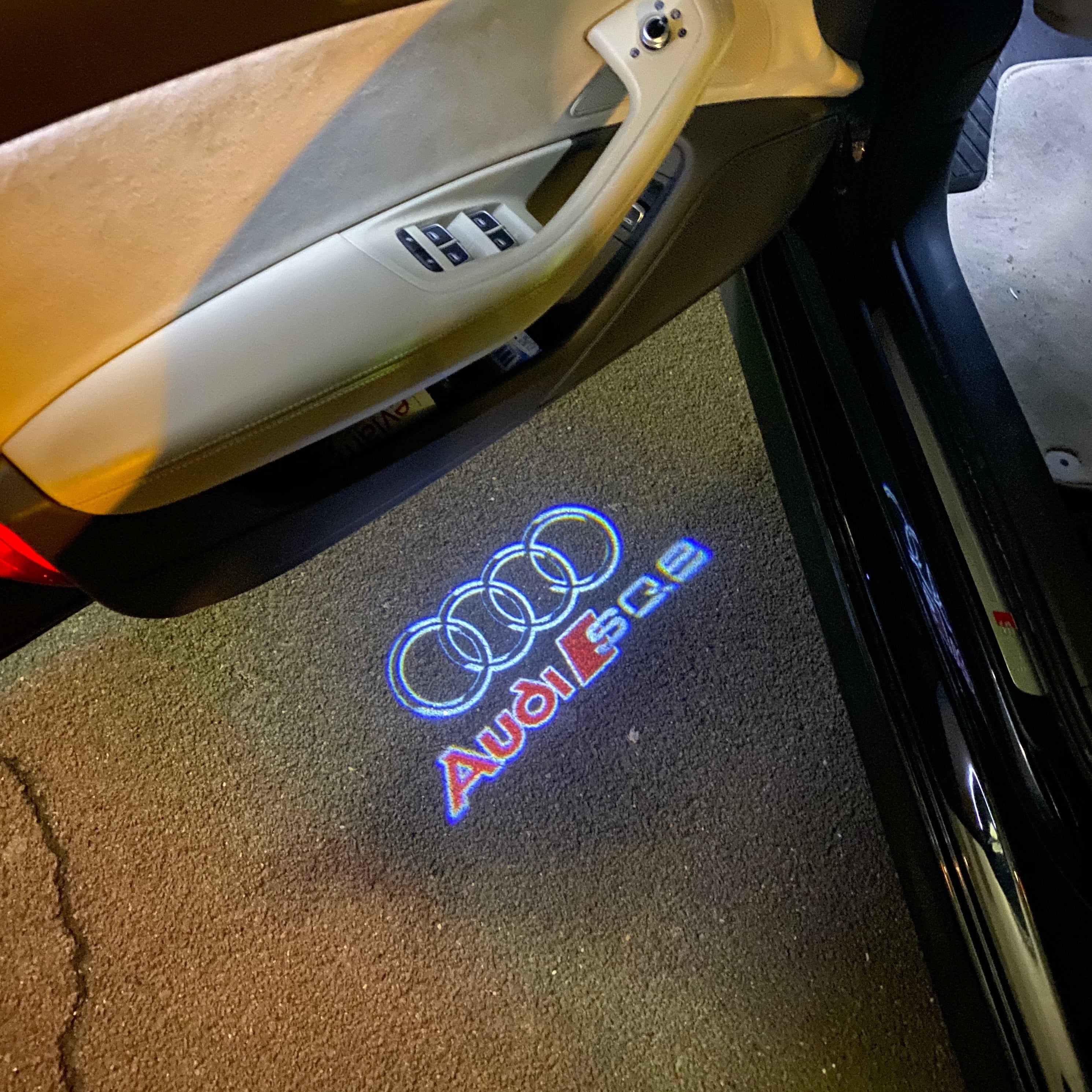 AUDI LOGO PROJECTOT LIGHTS Nr.255 (Menge 1 = 2 Logofolien /2 Türleuchten)