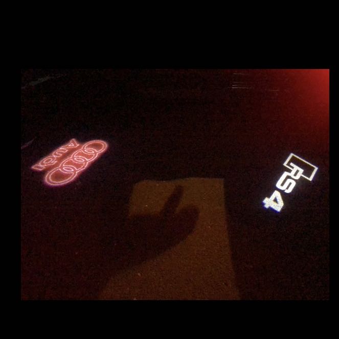 AUDI LOGO PROJECTOT LIGHTS Nr.118 (quantité 1 = 2 Logo Films /2 feux de porte)