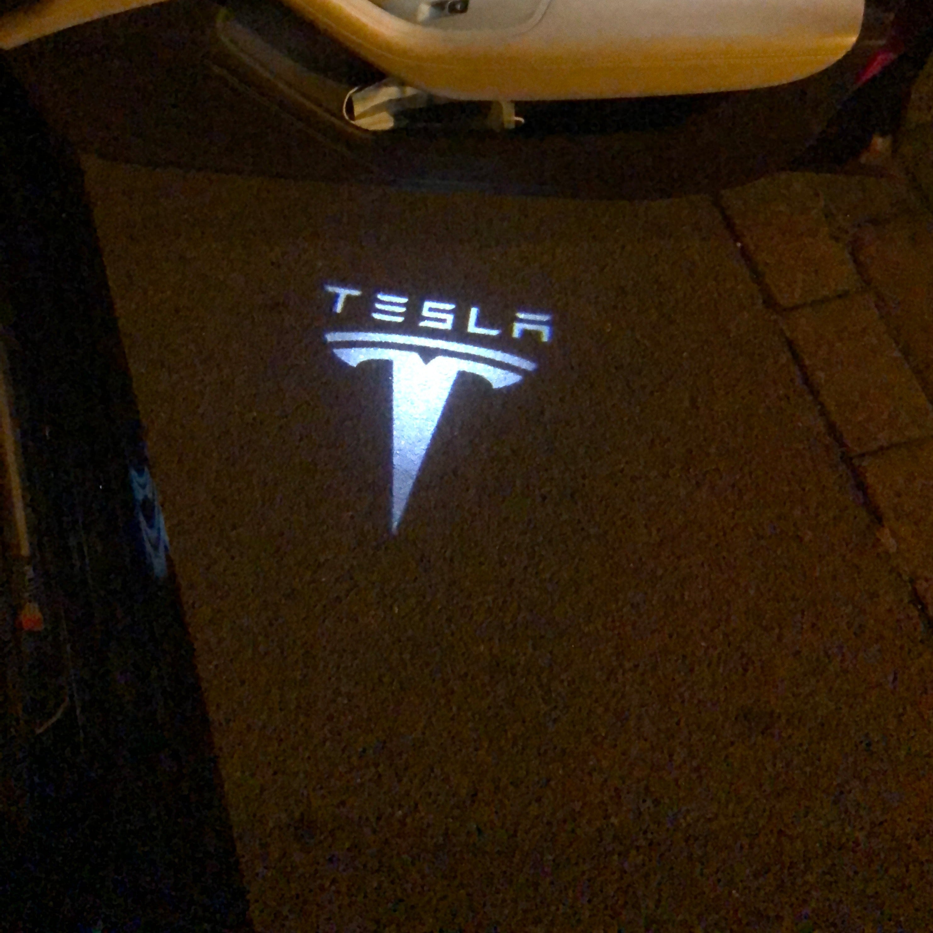 Tesla Nr. 02 (Anzahl 1 = 1 Sätze / 2 Türleuchten)