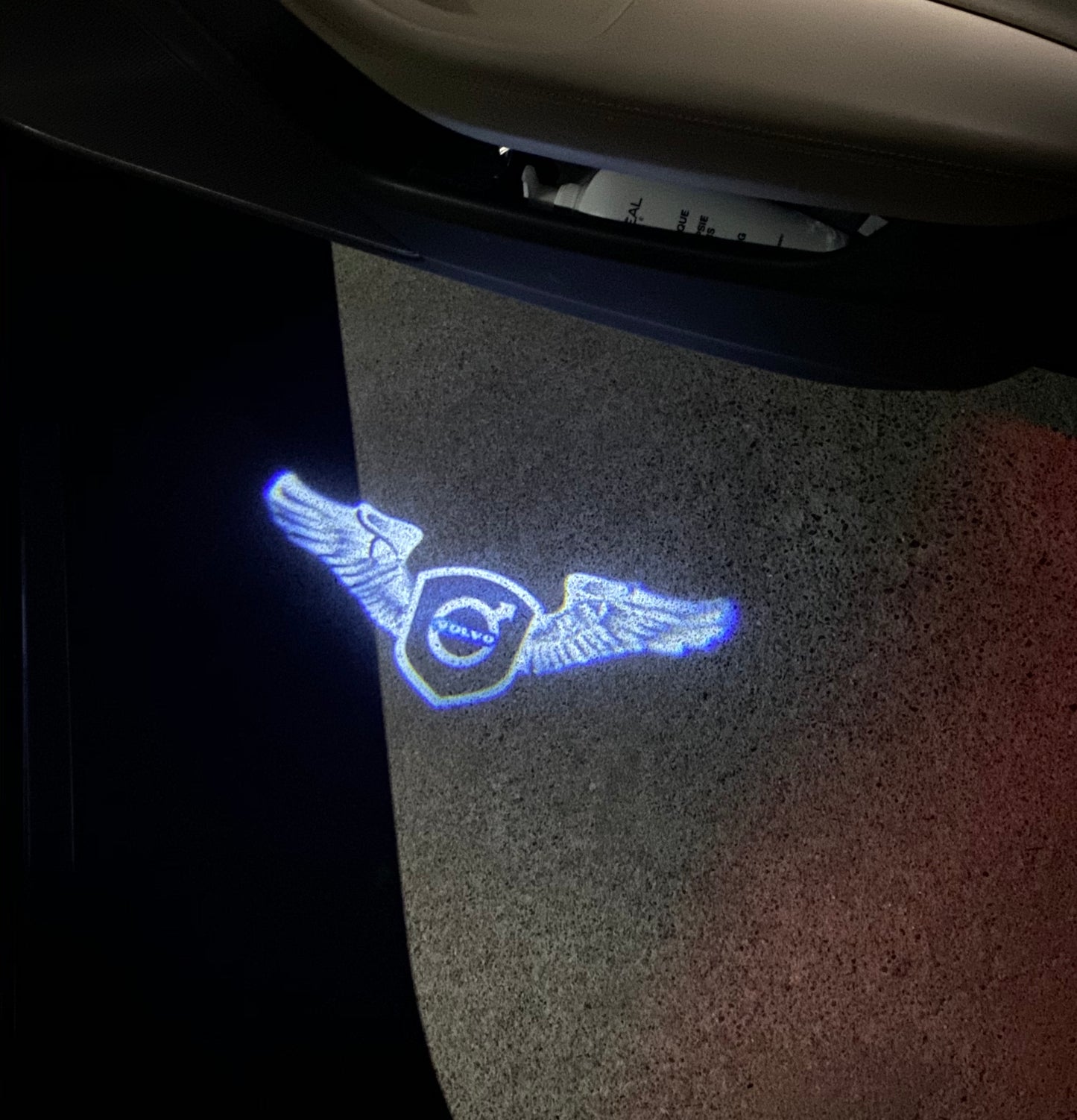 Volvo LOGO PROJECROTR LIGHTS Nr.126 (الكمية 1 = 2 شعار فيلم / 2 أضواء الباب)