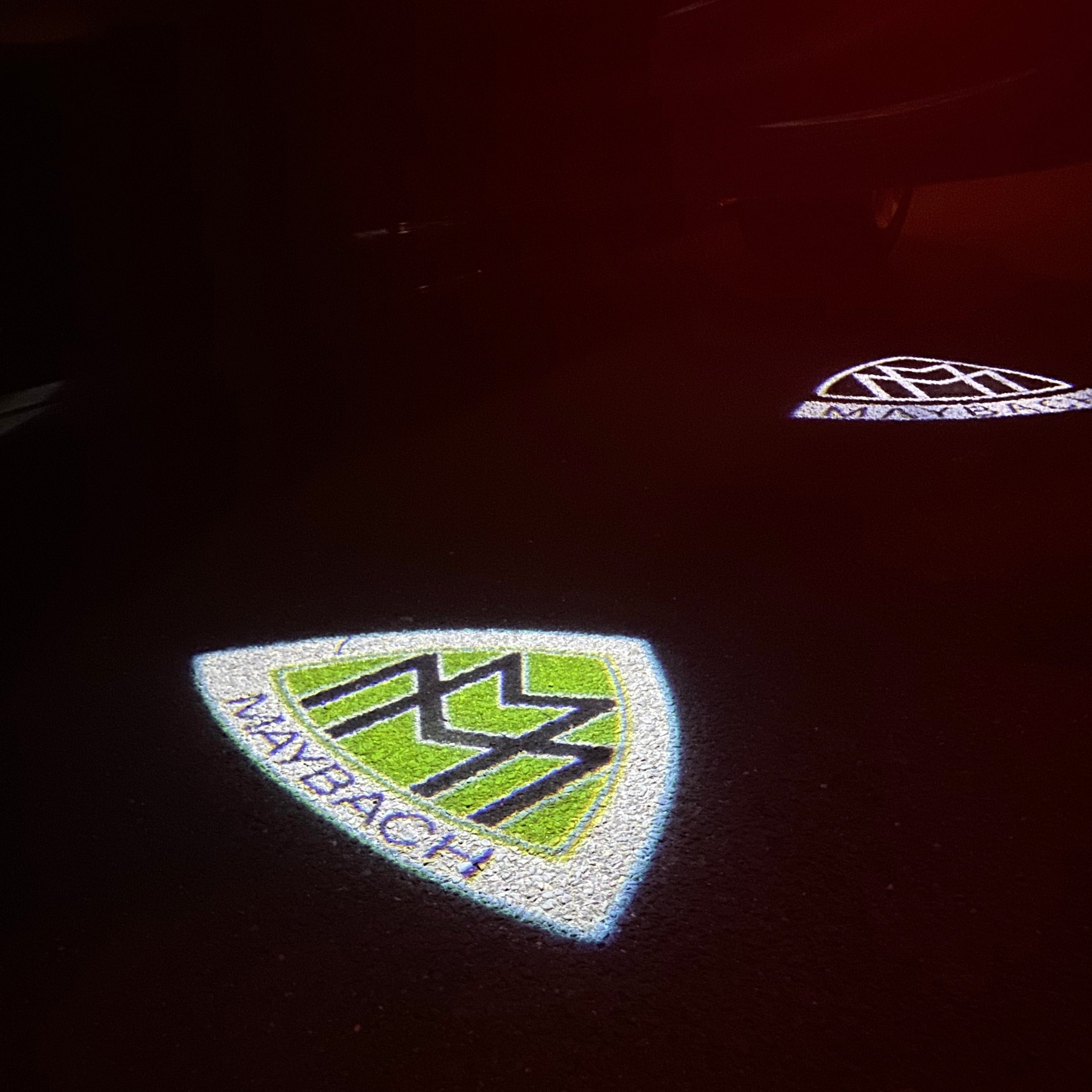 MAYBACH LOGO PROJECTOT LIGHTS Nr.28 (Menge 1 = 2 Logofolien /2 Türleuchten)