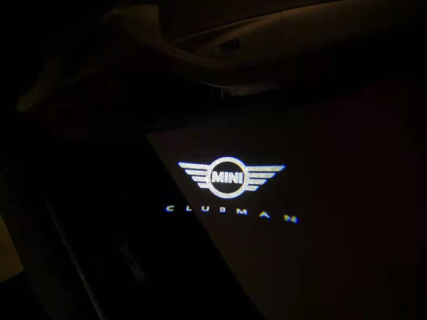 CLUBMAN LOGO PROJECROTR LIGHTS Nr.137 (Menge 1 = 2 Logo Film / 2 Türleuchten)