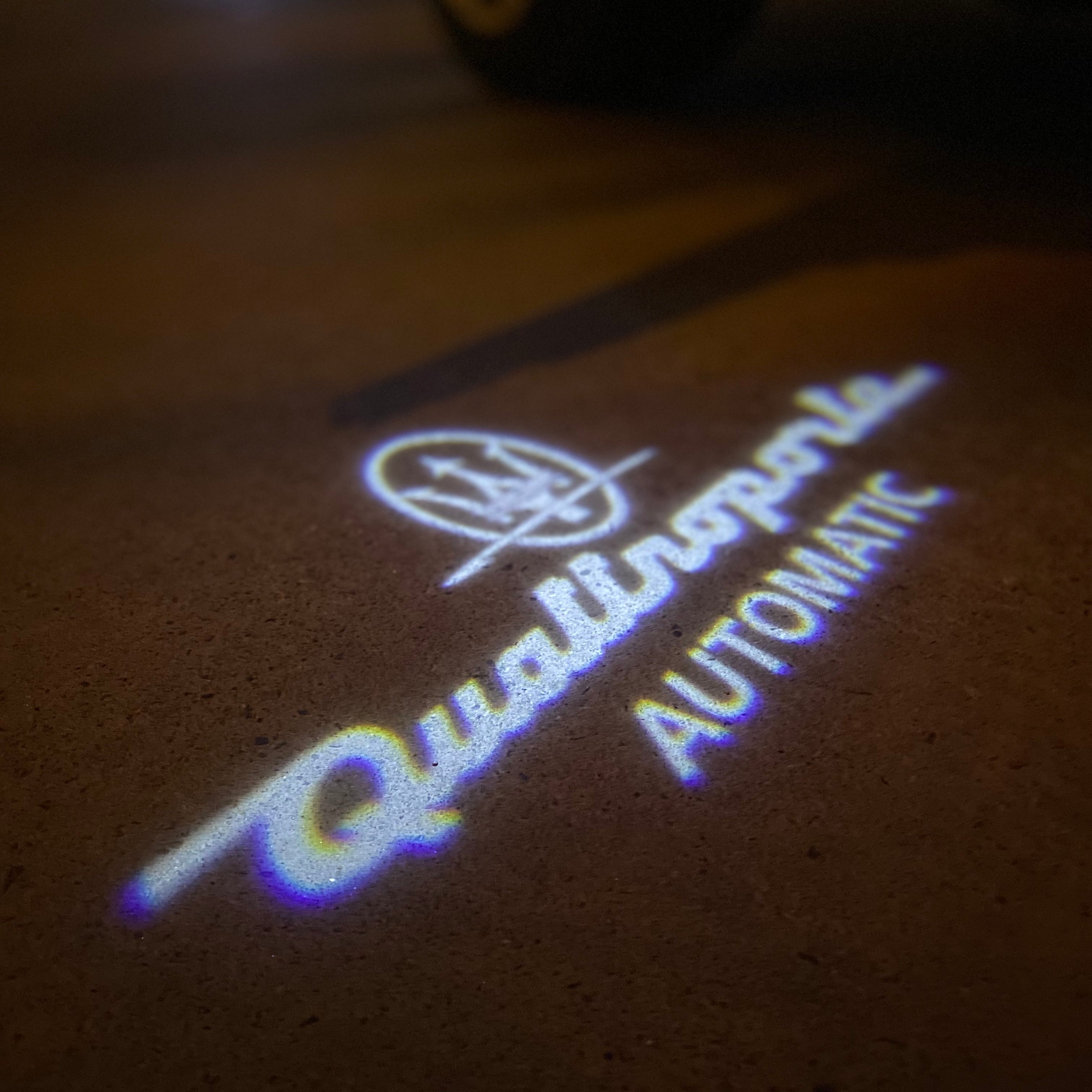 Maserati LOGO PROJECROTR LIGHTS Nr.01 (quantità 1 = 1 set / 2 luci porta)