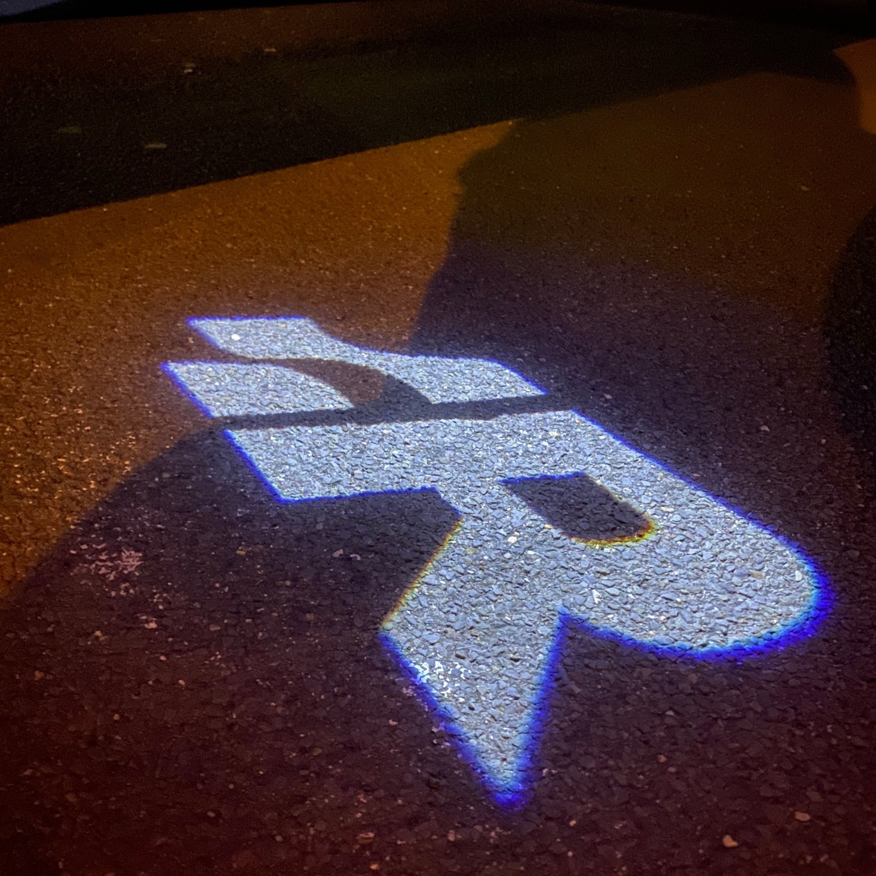 Volkswagen Türlichter R Logo Nr. 156 (Menge 1 = 2-Logo-Film / 2 Türlichter)