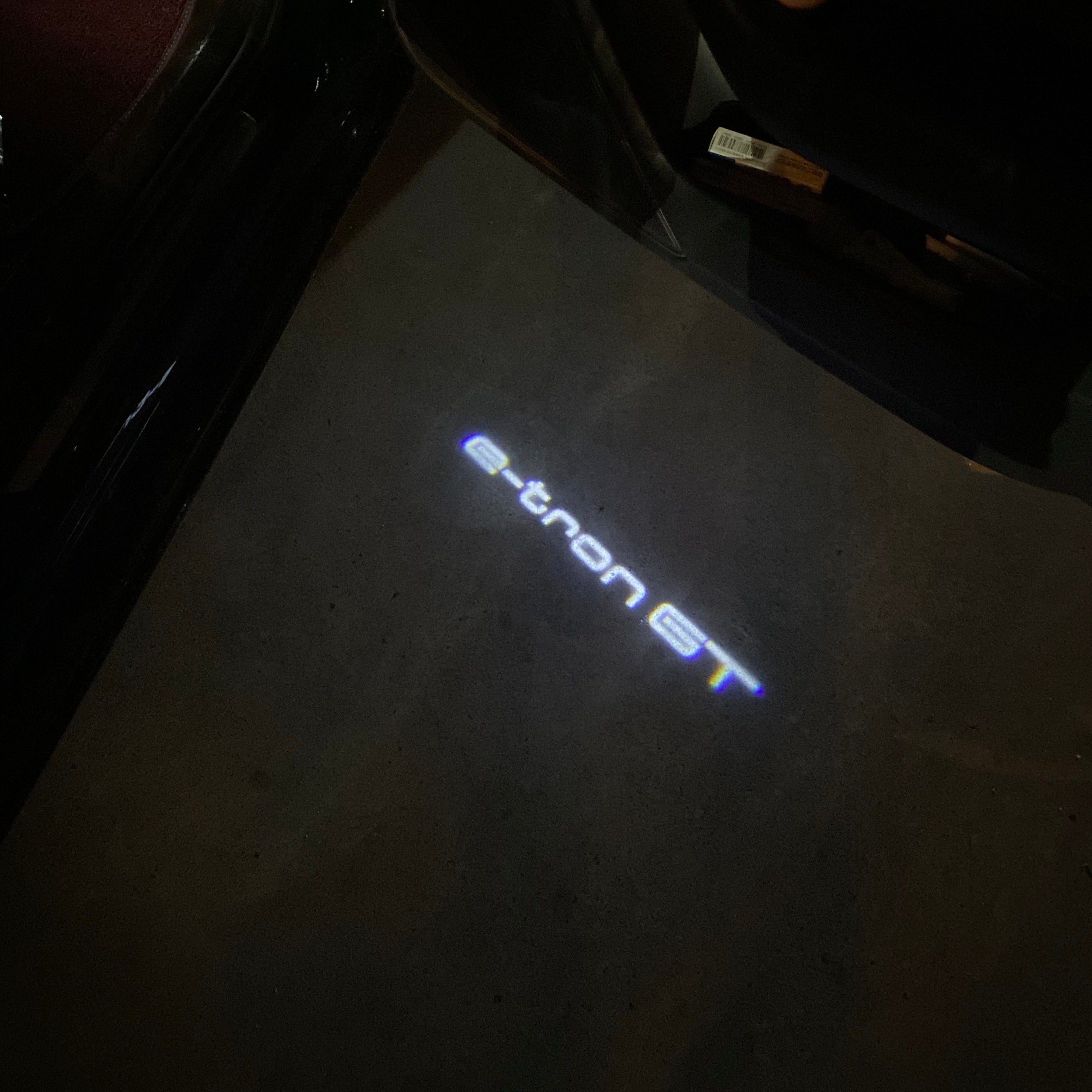 AUDI LOGO PROJECTOT LIGHTS Nr.19 (Menge 1 = 2 Logo Folien /2 Türleuchten)