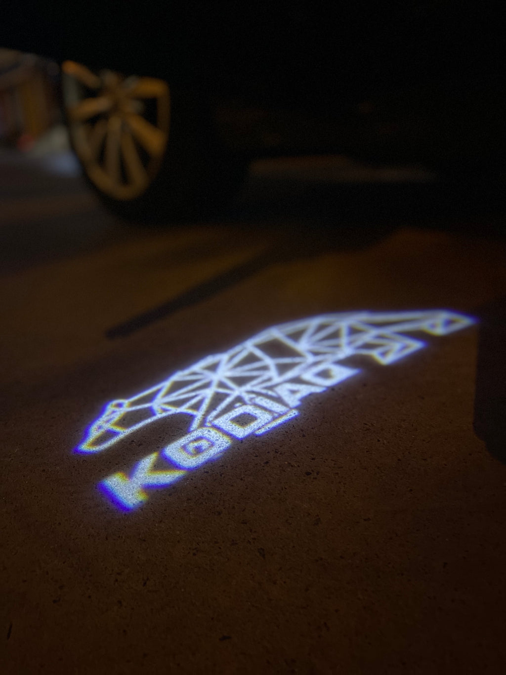 SKODA KODIAQ LOGO PROJECTOT LIGHTS Nr.68 (Menge 1 = 2 Logo Film / 2 Türlichter)