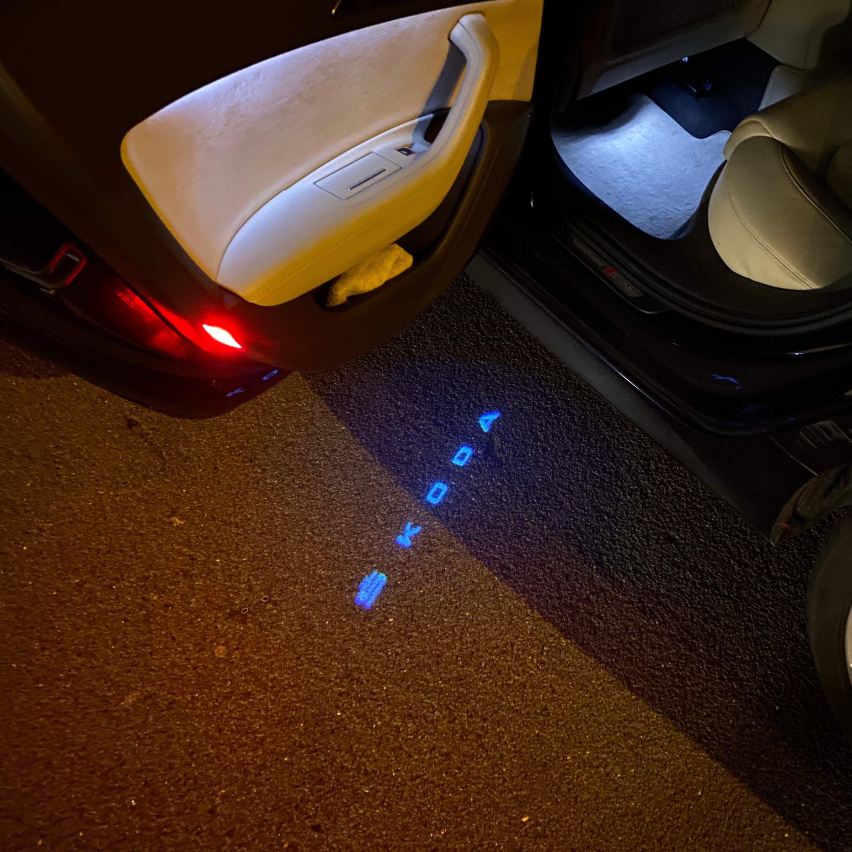 SKODA ORIGINAL LOGO PROJECTOT LIGHTS Nr.19  (quantity 1 = 2 Logo Films /2 door lights）