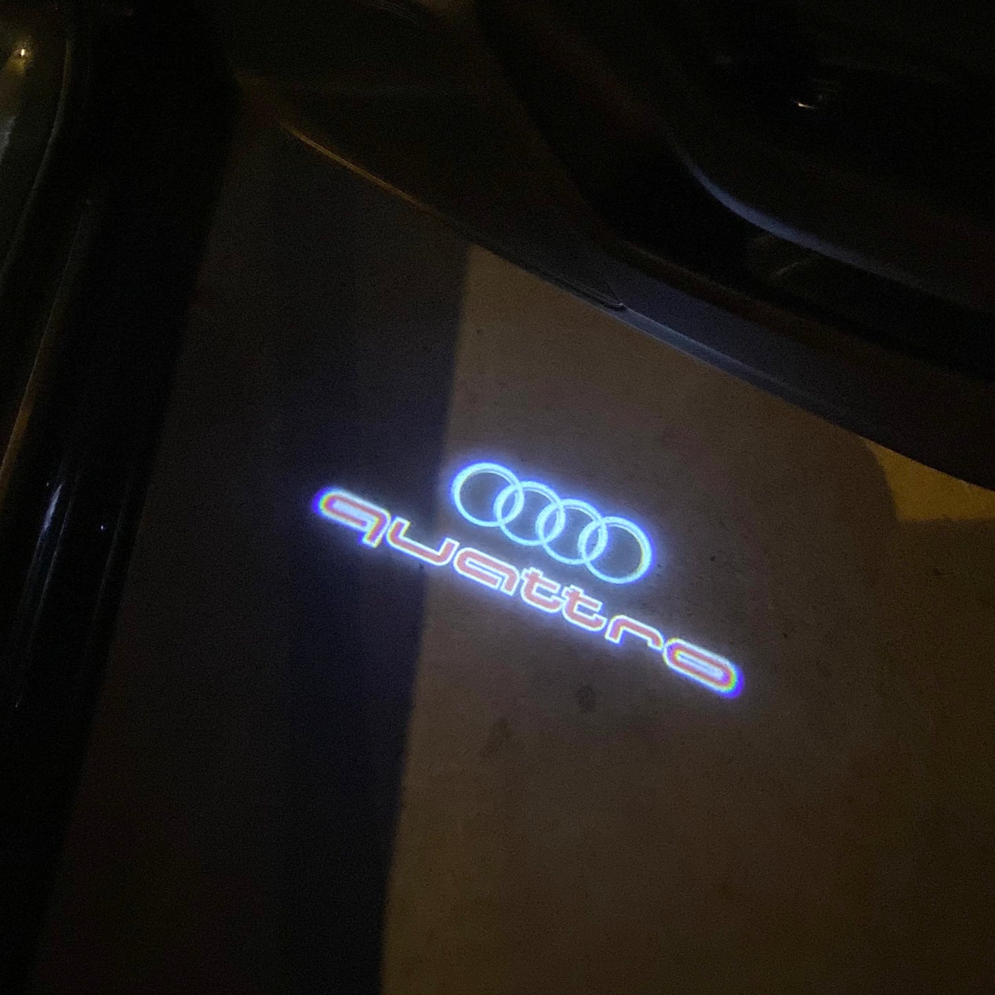 AUDI LOGO PROJECTOT LIGHTS Nr.19 (quantità 1 = 2 Logo Films /2 luci porta)