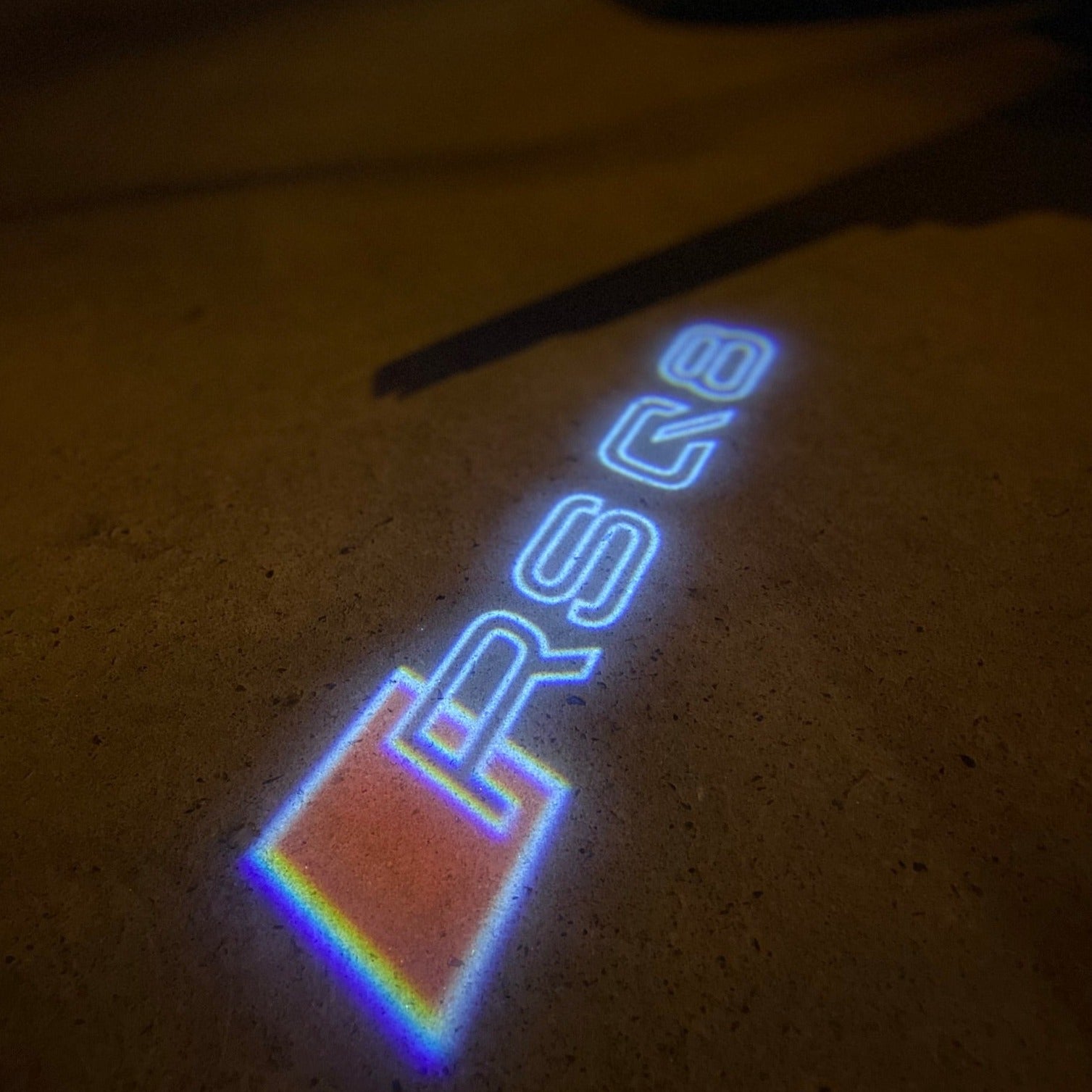 AUDI LOGO PROJECTOT LIGHTS Nr.19 (cantidad 1 = 2 películas con logotipo /2 luces de puerta)