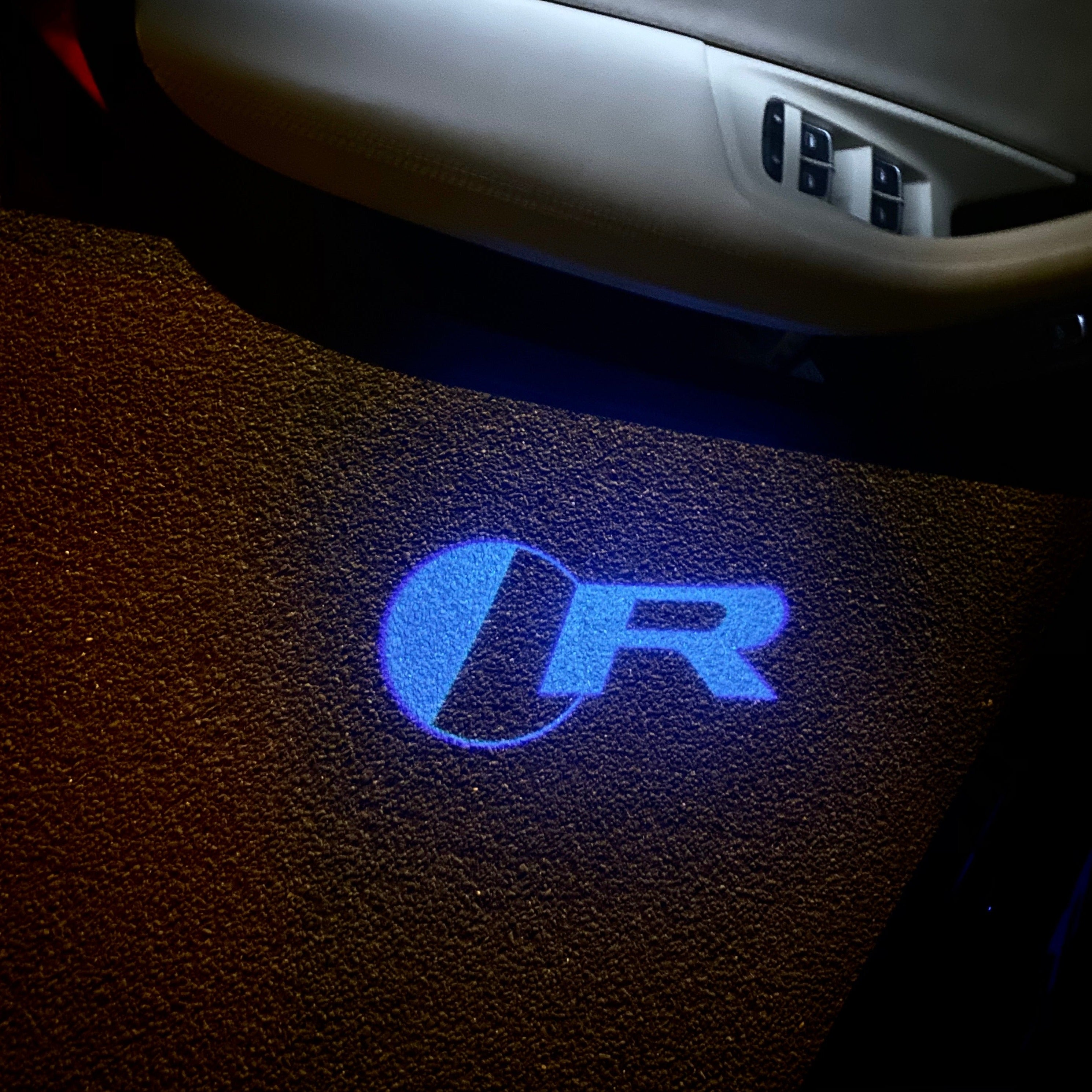 LUCI PROIETTORI LOGO JAGUAR Nr.32 (quantità 1 = 1 set / 2 luci porta)