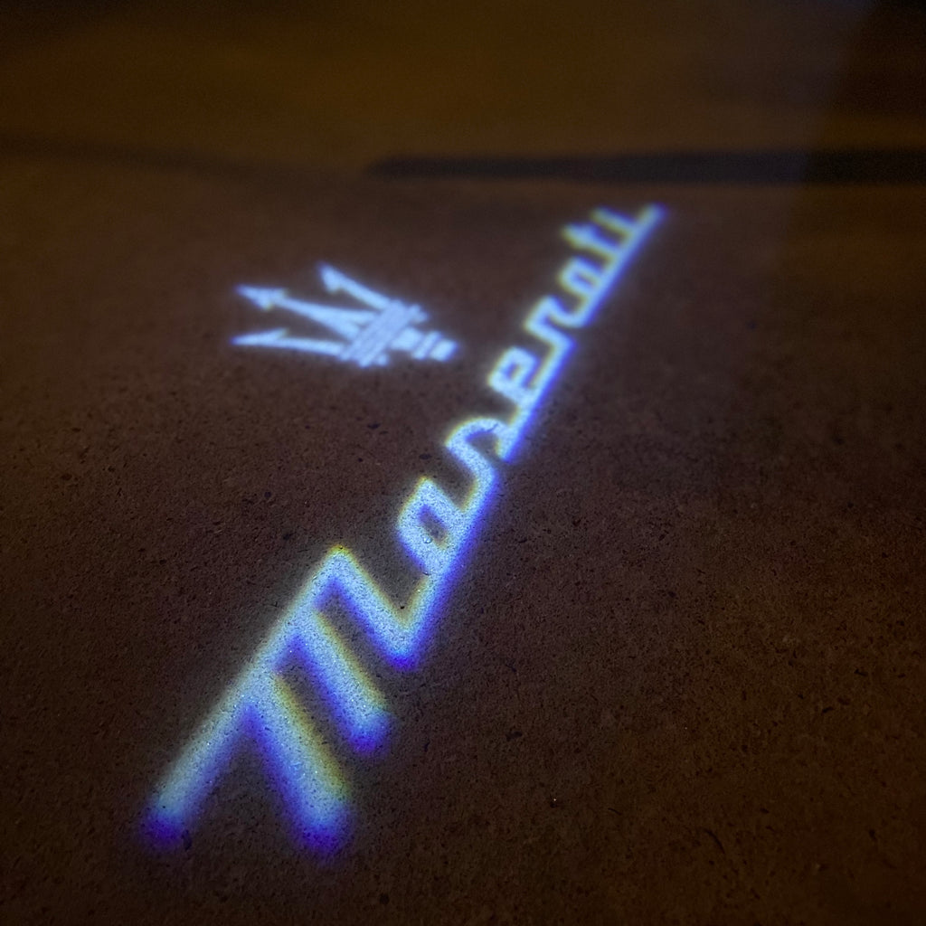 LUCES Maserati LOGO PROJECROTR Nr.01 (cantidad 1 = 1 juegos / 2 luces de puerta)