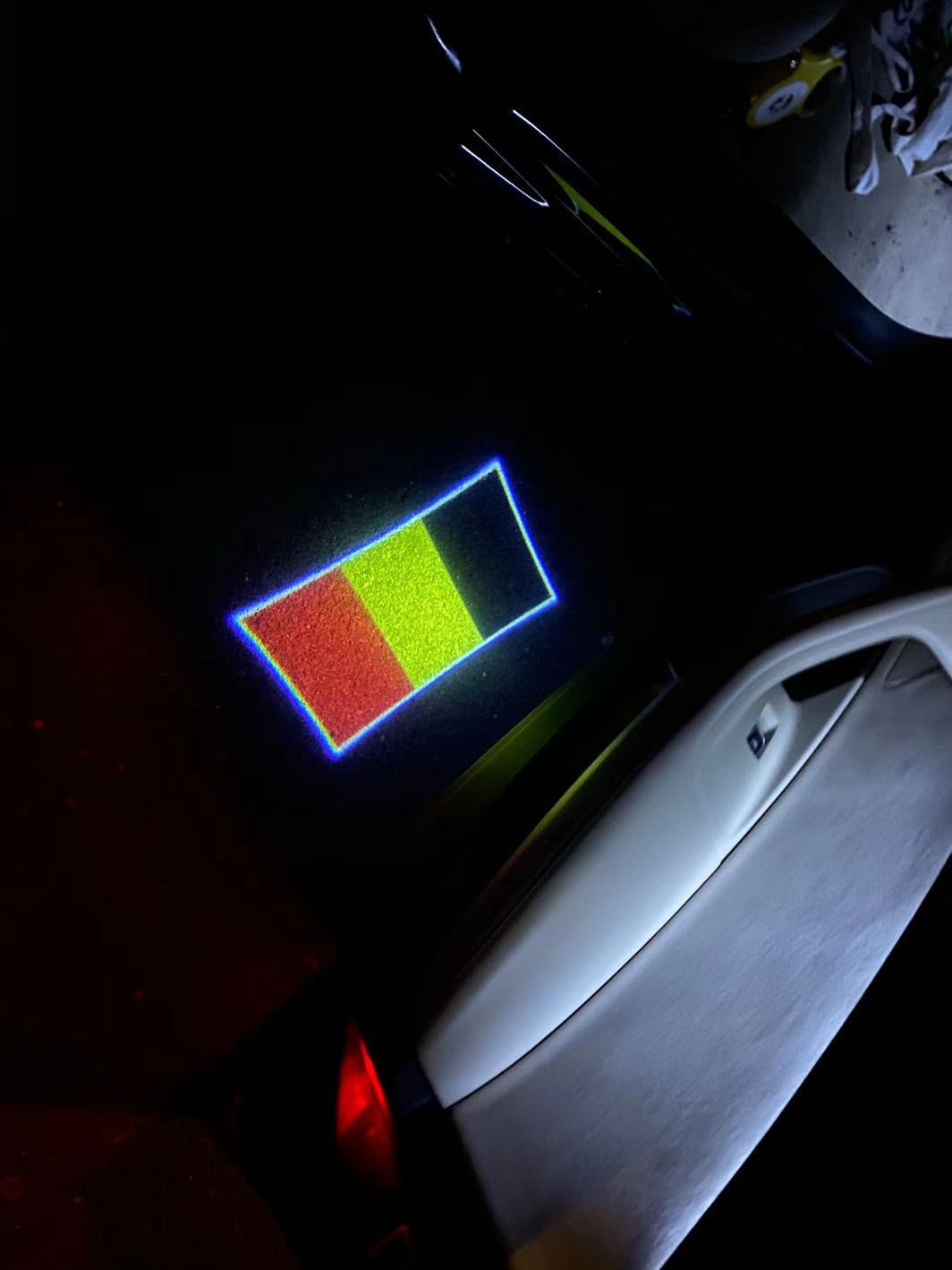 Belgique Königreich Belgien National Flag logo (quantité 1 = 1 ensembles / 2 film logo / Peut remplacer des lumières d’autres logos )