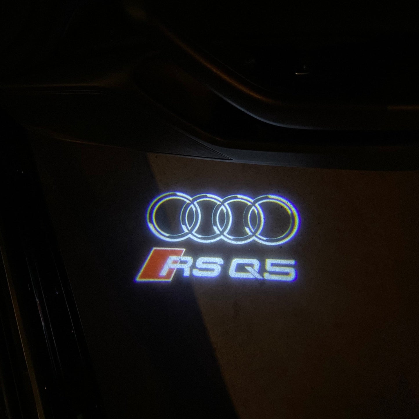 AUDI LOGO PROJECTOT LIGHTS Nr.19 (quantité 1 = 2 Logo Films /2 feux de porte)