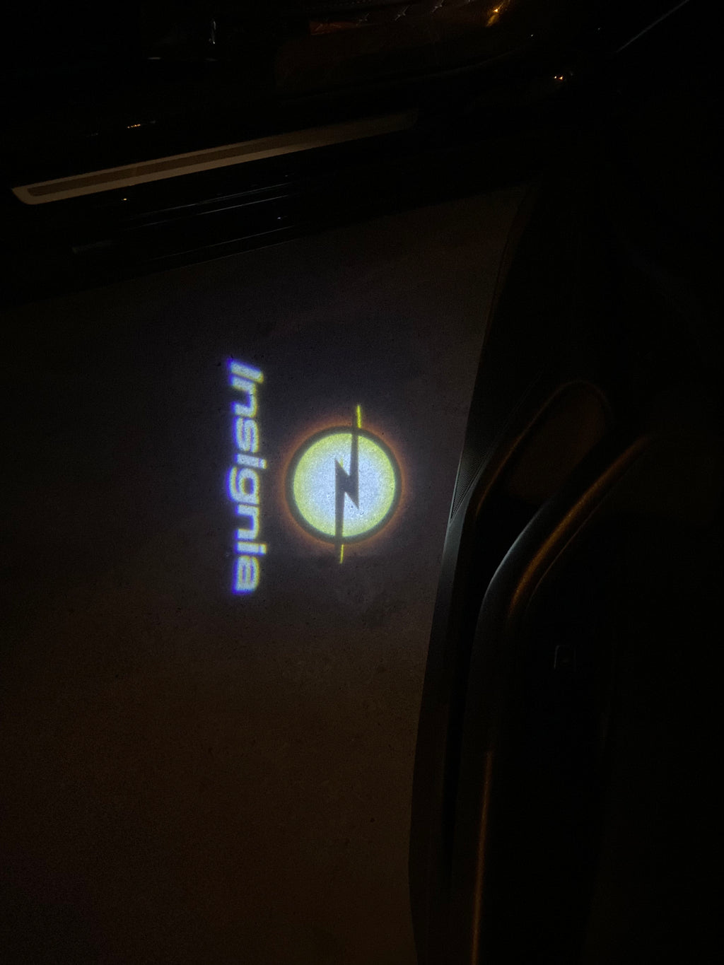LUCES Opel Insignia LOGO PROJECROTR Nr.01 (cantidad 1 = 1 juegos / 2 luces de puerta)