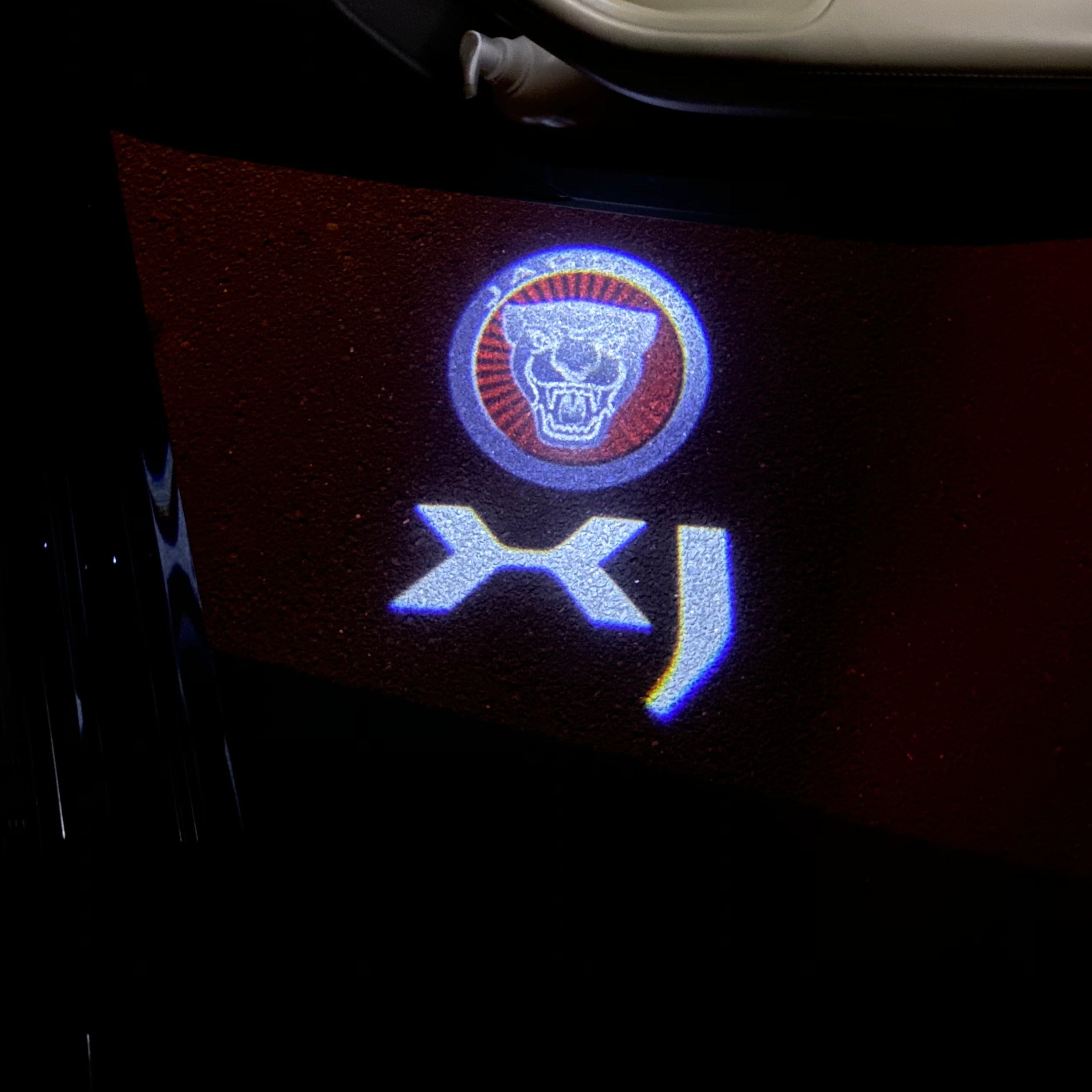 JAGUAR LOGO PROJECROTR LIGHTS Nr.100 (quantità 1 = 1 set / 2 luci porta)