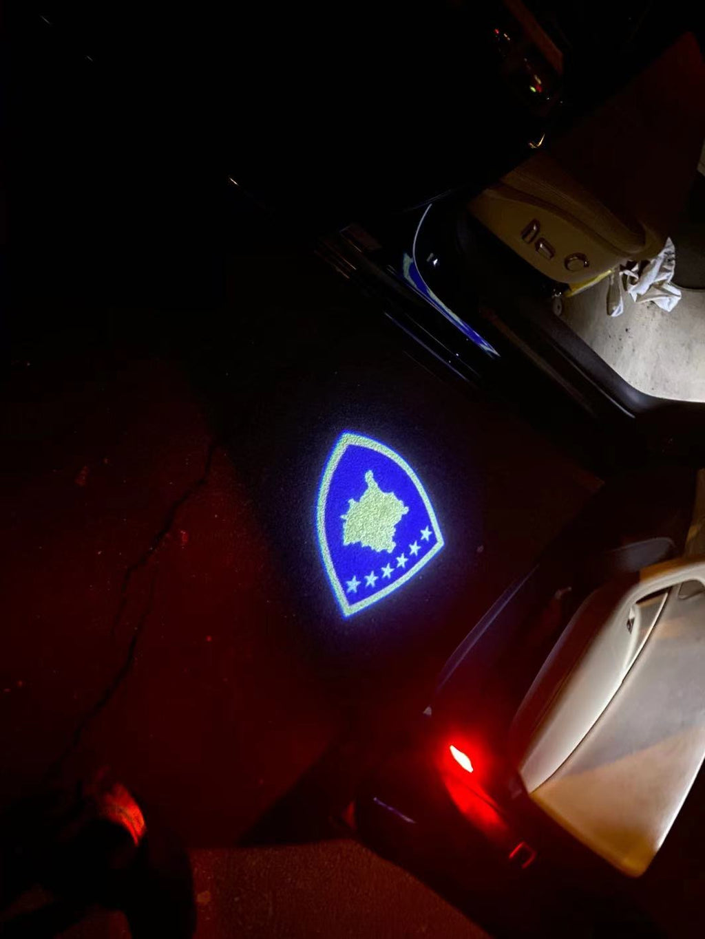 Republika Kosovo Republika e Kosovës Flagепублика Косово Nationalflaggenlogo (Anzahl 1 = 1 Sätze / 2 Logofilme / Kann Lichter anderer Logos ersetzen)