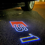 LUCI AUDI S1 LOGO PROJECTOT Nr.19 (quantità 1 = 2 Pellicole Logo / 2 luci porta）