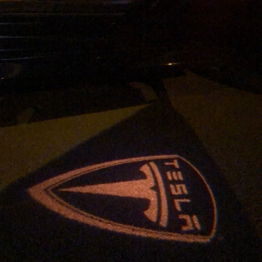 Tesla Nr. 28 (quantità 1 = 1 set/2 luci porta)