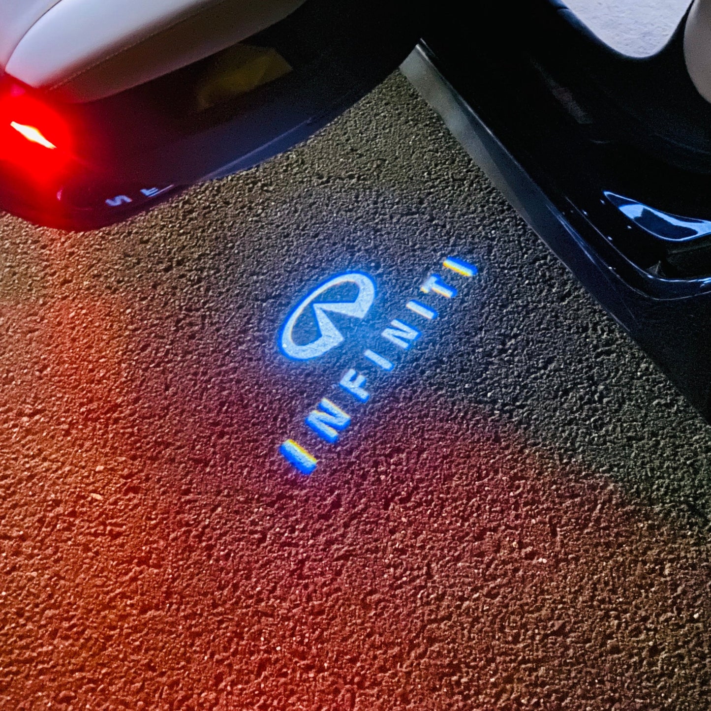 INFINITI Original LOGO PROJECROTR LIGHTS Nr.01 (quantity 1 = 1 sets/2 door lights)