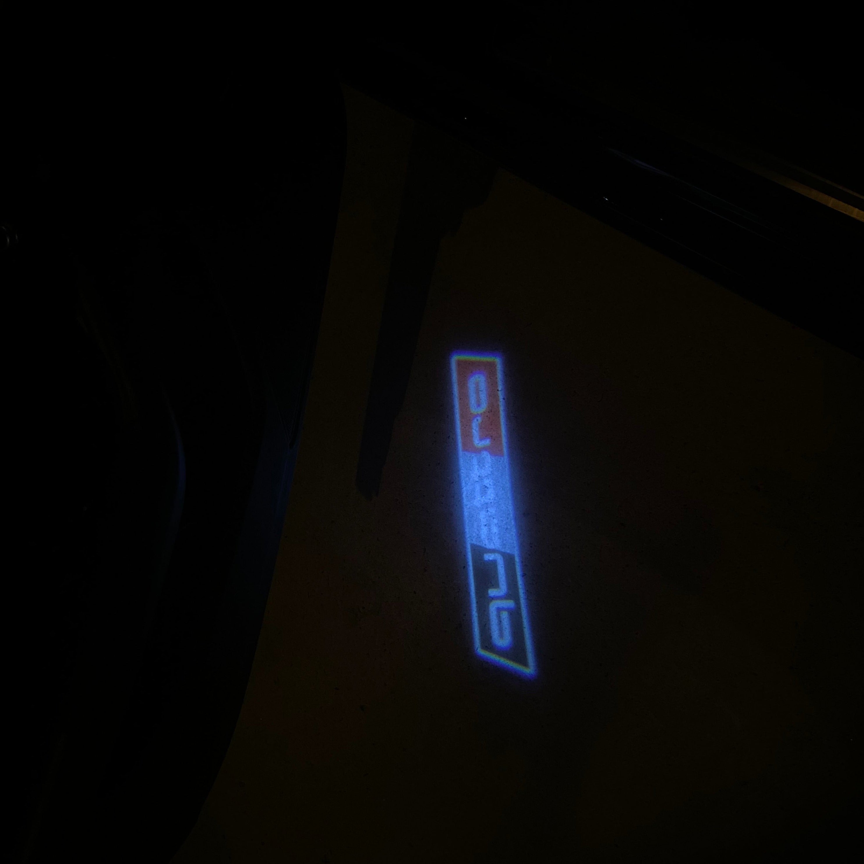 AUDI LOGO PROJECTOT LIGHTS Nr.19 (cantidad 1 = 2 películas con logotipo /2 luces de puerta)