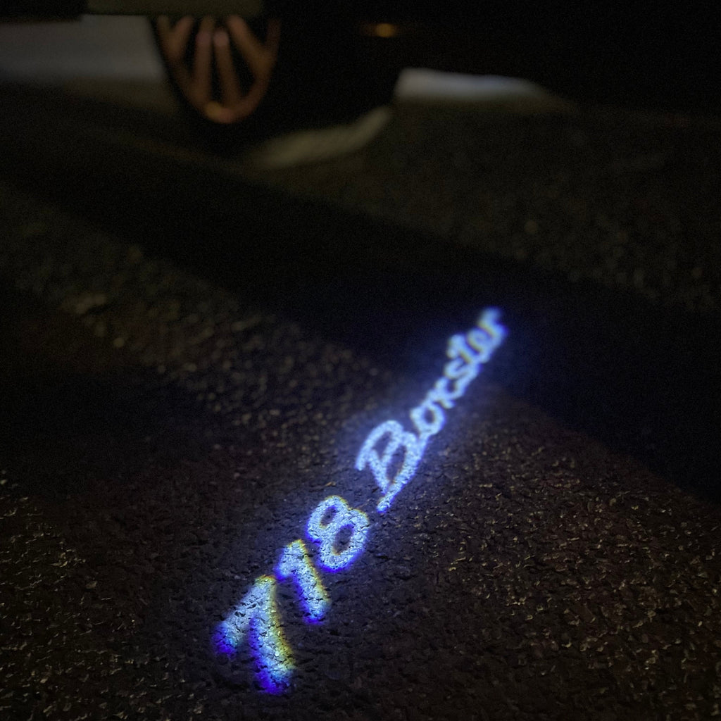LUCES DE PROYECTO CON LOGOTIPO PORSCHE Boxster S No 17 (cantidad 1 = 2 Película de logotipo / 2 luces de puerta)