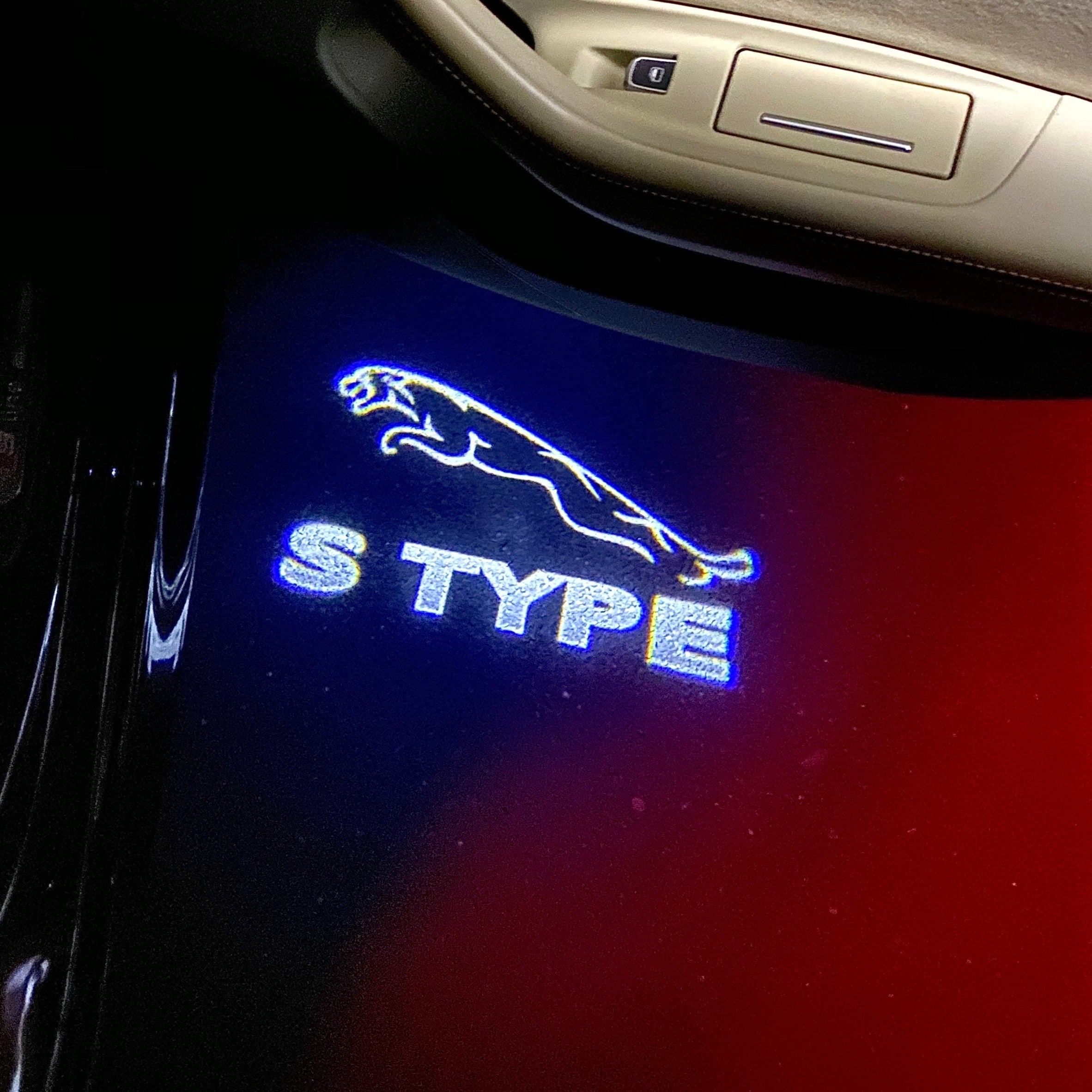 JAGUAR LOGO PROJECROTR LIGHTS Nr.134 (quantité 1 = 1 ensemble/2 feux de porte)