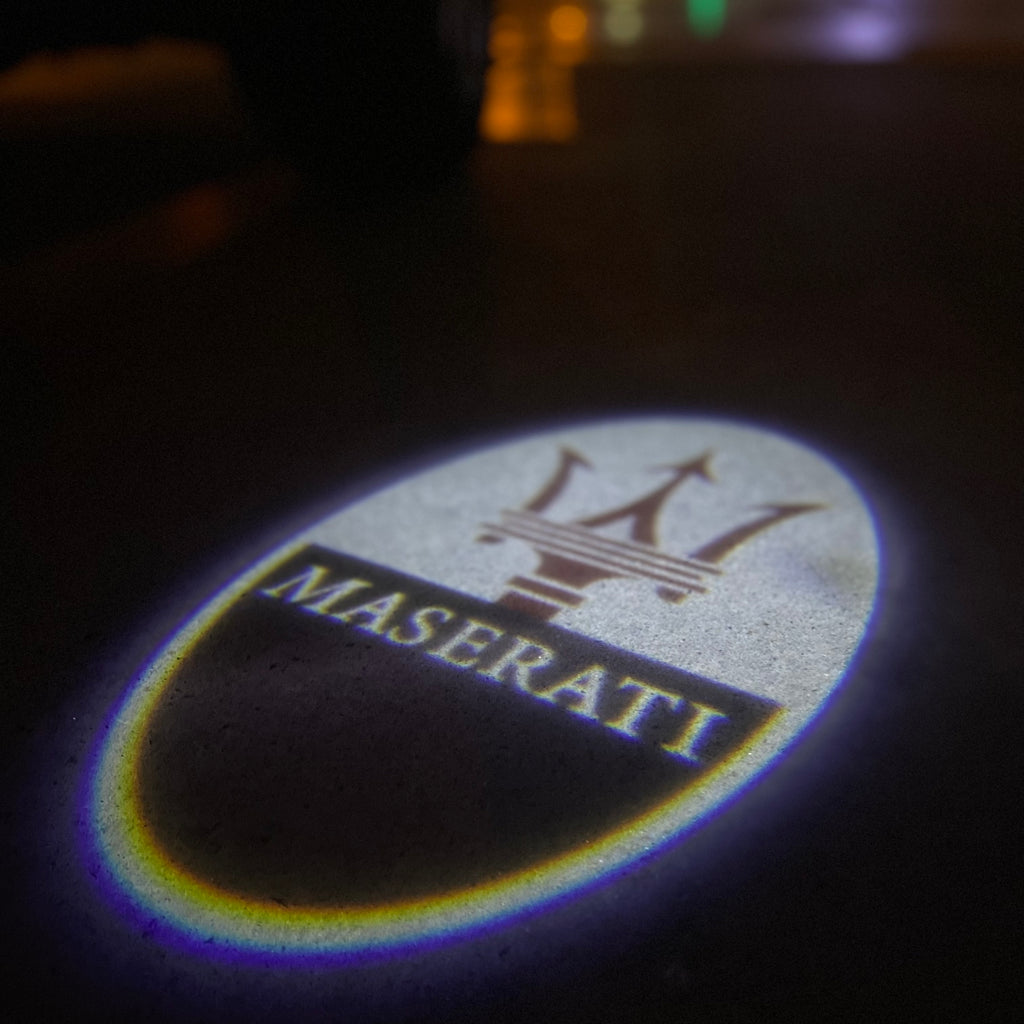 Maserati LOGO PROJECROTR LIGHTS Nr.01 (quantità 1 = 1 set / 2 luci porta)