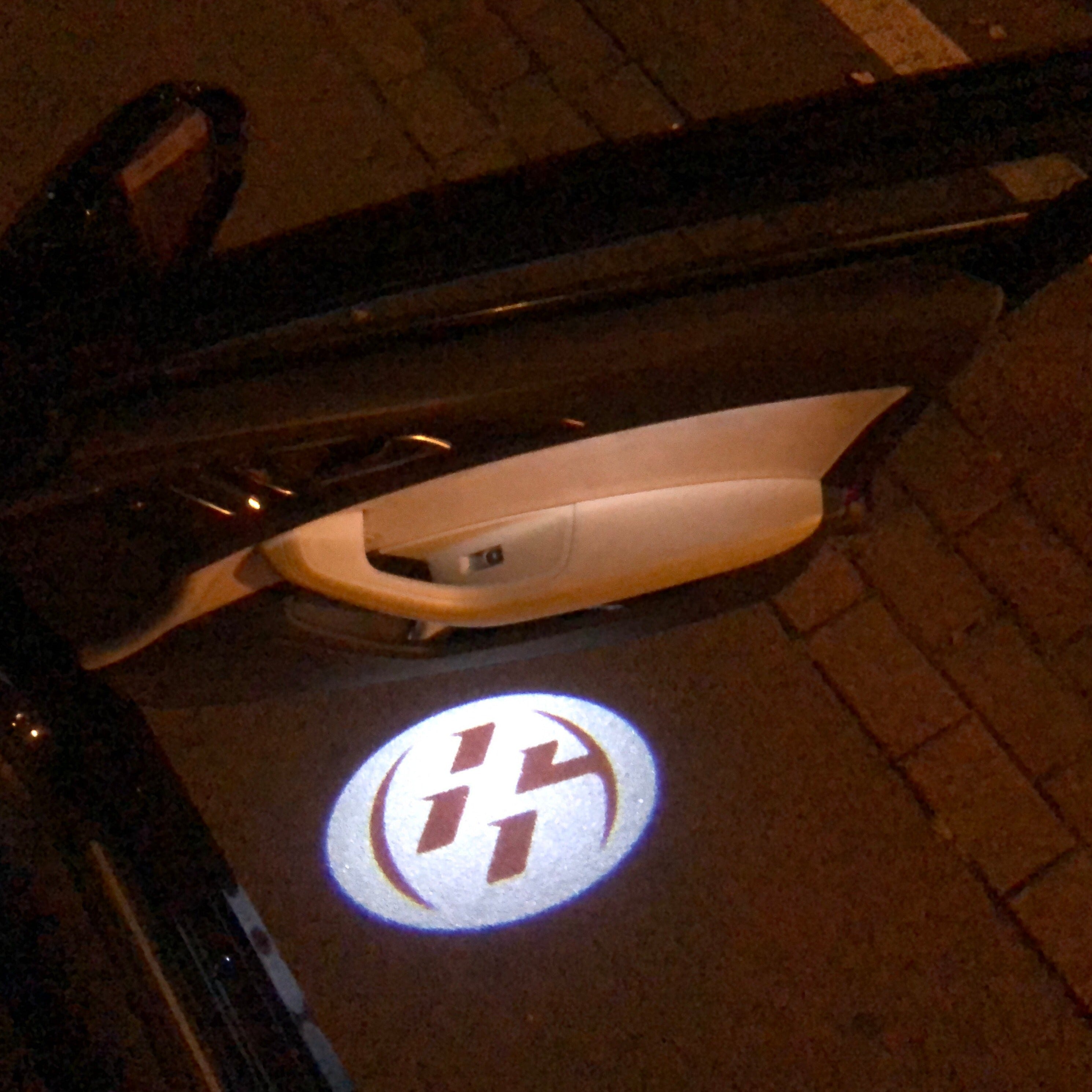 TOYOTA  GT86 LOGO PROJECROTR LIGHTS Nr.20 Logo ( quantity 1 = 1 sets/2 door lights)