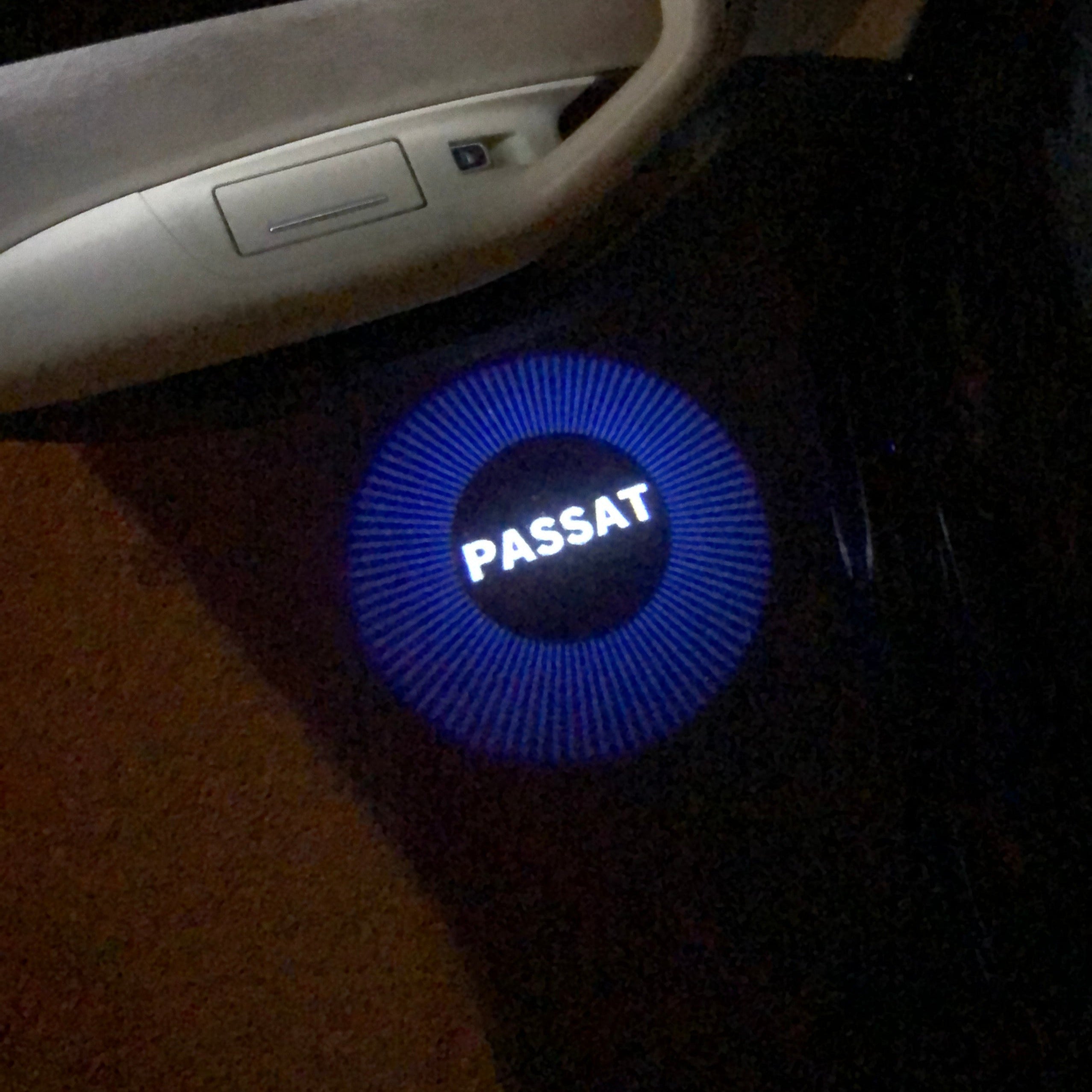 Volkswagen Door lights PASSAT Logo Nr.98 (quantité 1 = 2 Logo Films /2 feux de porte)