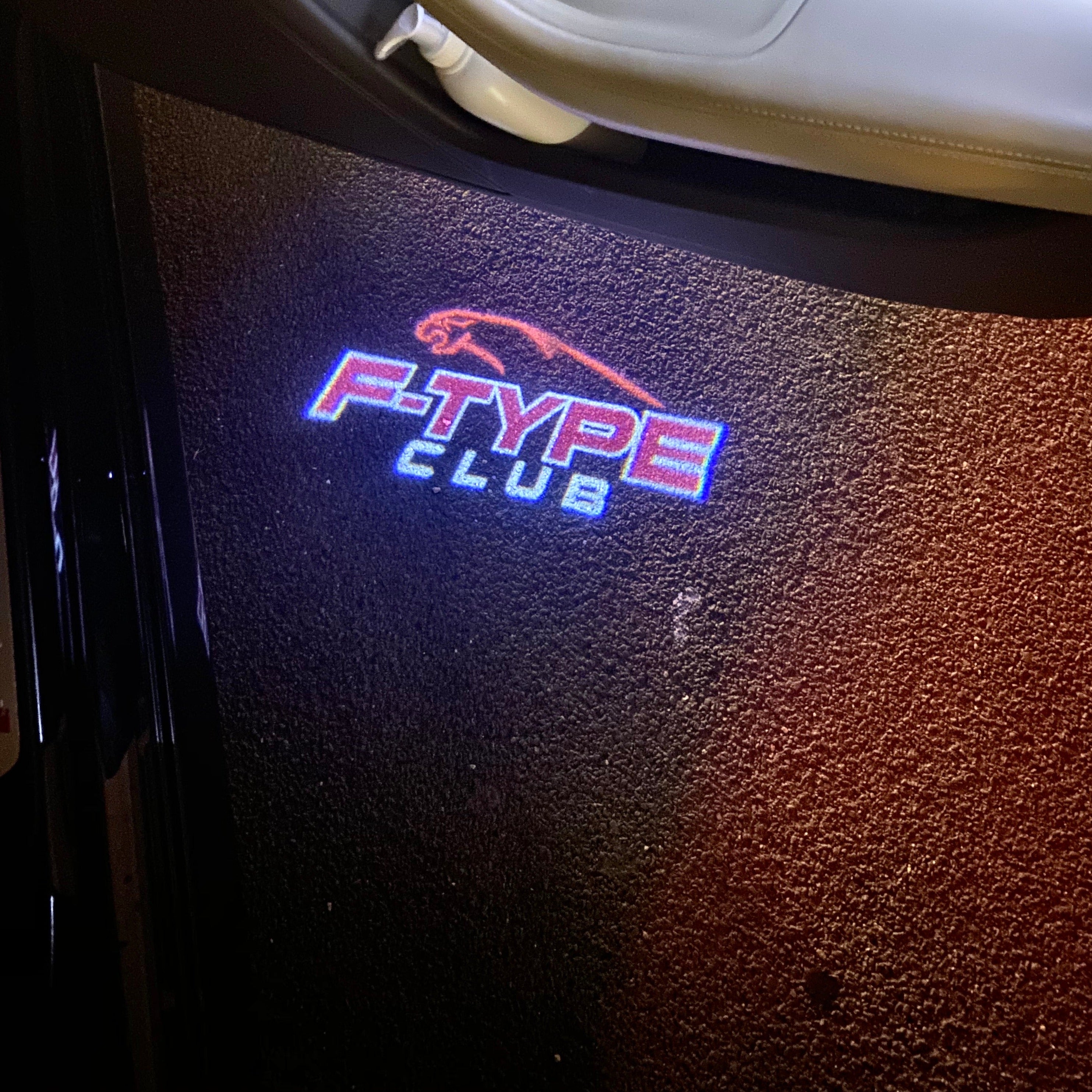 JAGUAR LOGO PROJECROTR LIGHTS Nr.136 (quantità 1 = 1 set/2 luci porta