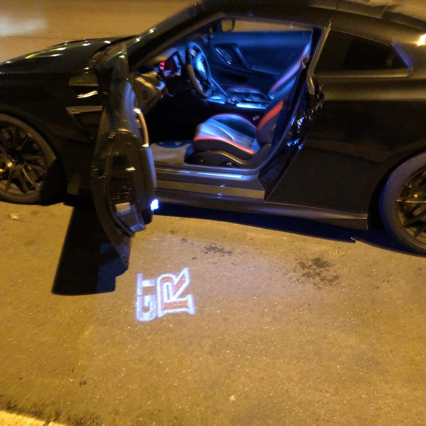 GTR R35 PROJECTOT LIGHTS Nr.01 (cantidad 1 = 2 logo films /2 luces de puerta)