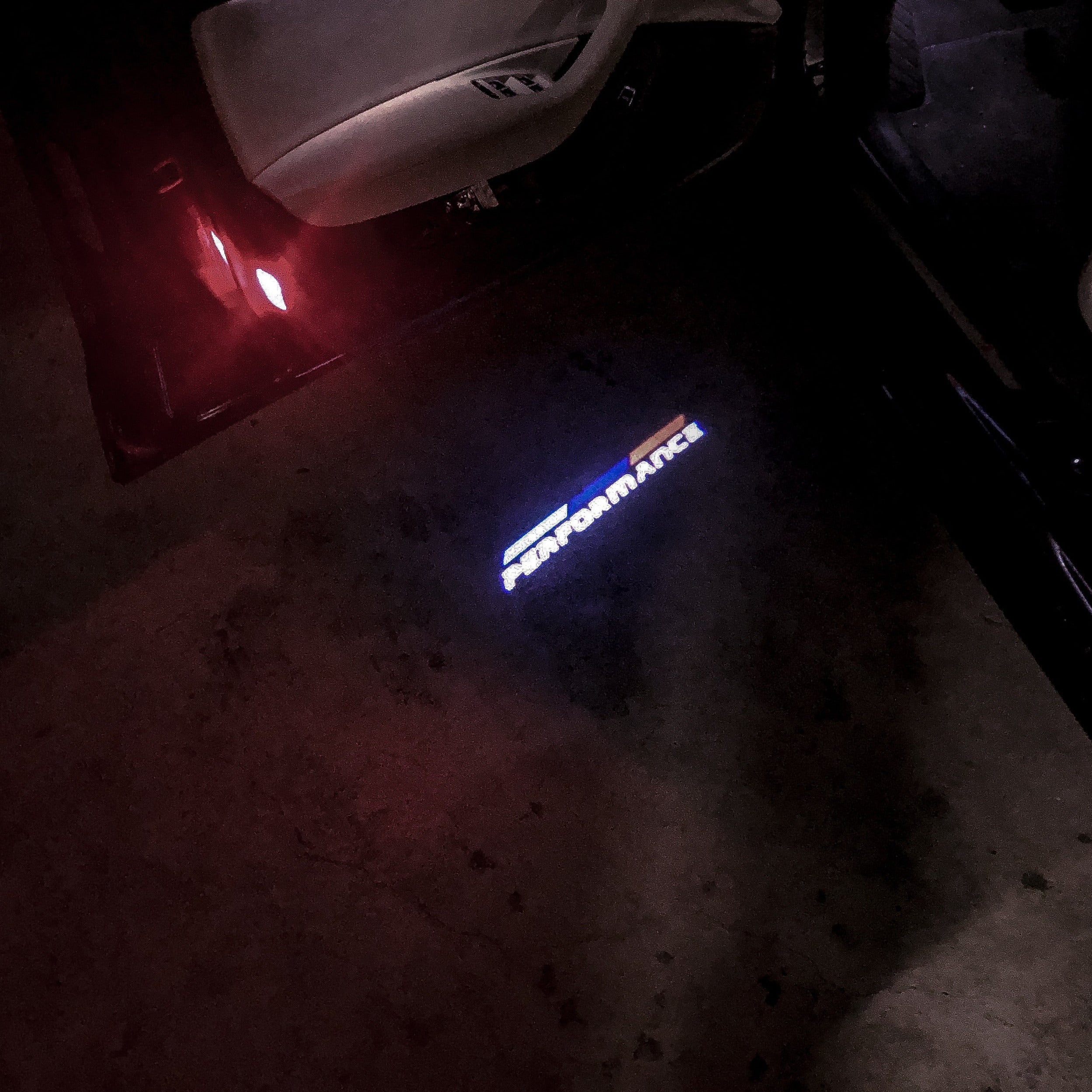 BMW PERFORMANCE LOGO PROJECTOT LIGHTS Nr.12 (cantidad 1 = 1 juego/2 luces de puerta)