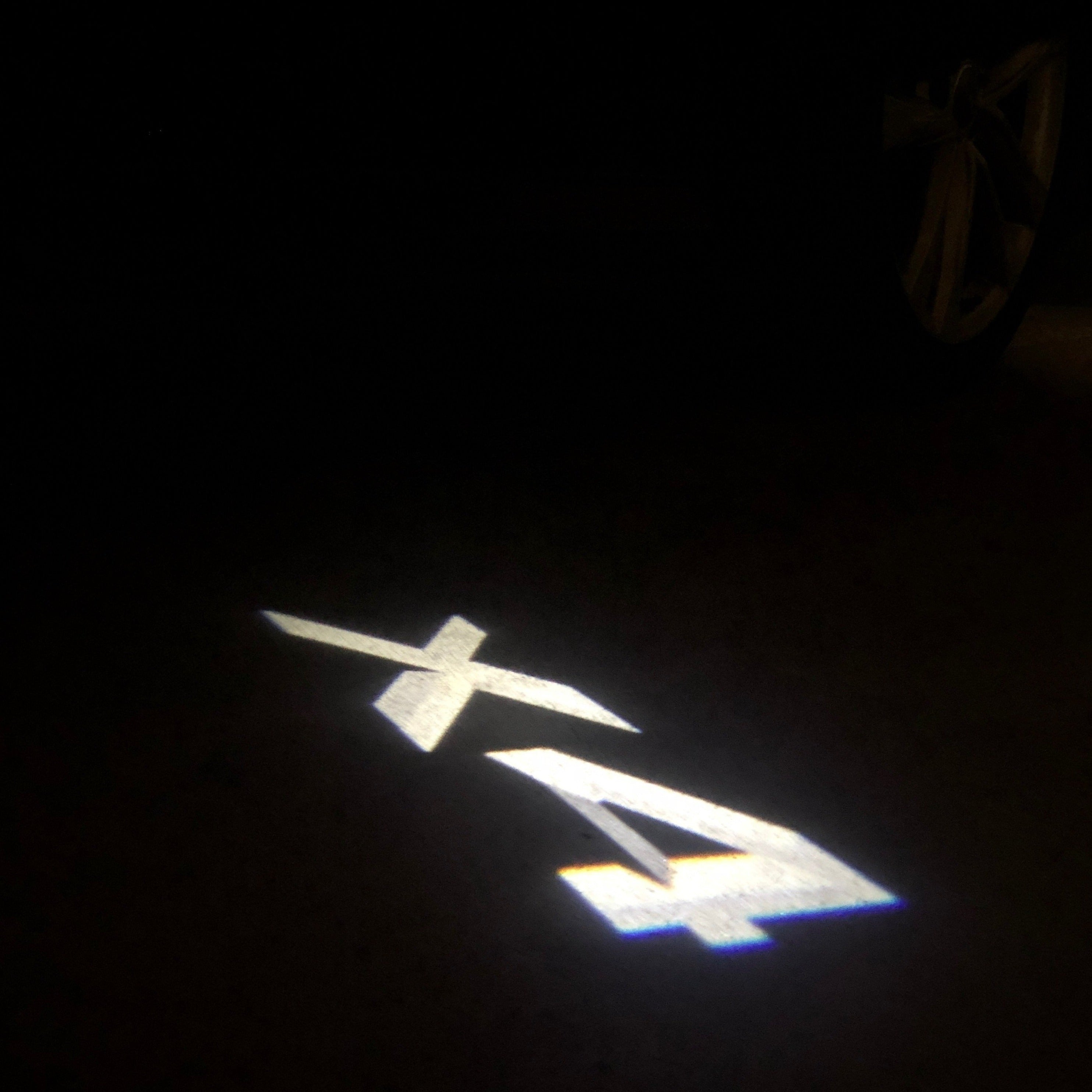 BMW X4 LOGO PROJECTOT LIGHTS Nr.26 (quantità 1 = 1 set / 2 porte luci)