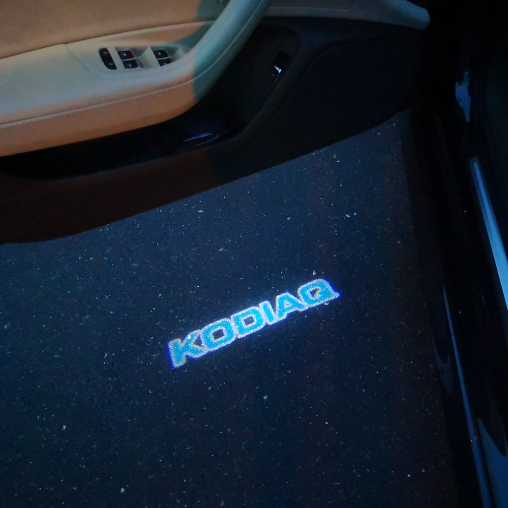 SKODA KODIAQ LOGO PROJECTOT LIGHTS Nr.99 (quantité 1 = 2 Logo Film / 2 feux de porte)
