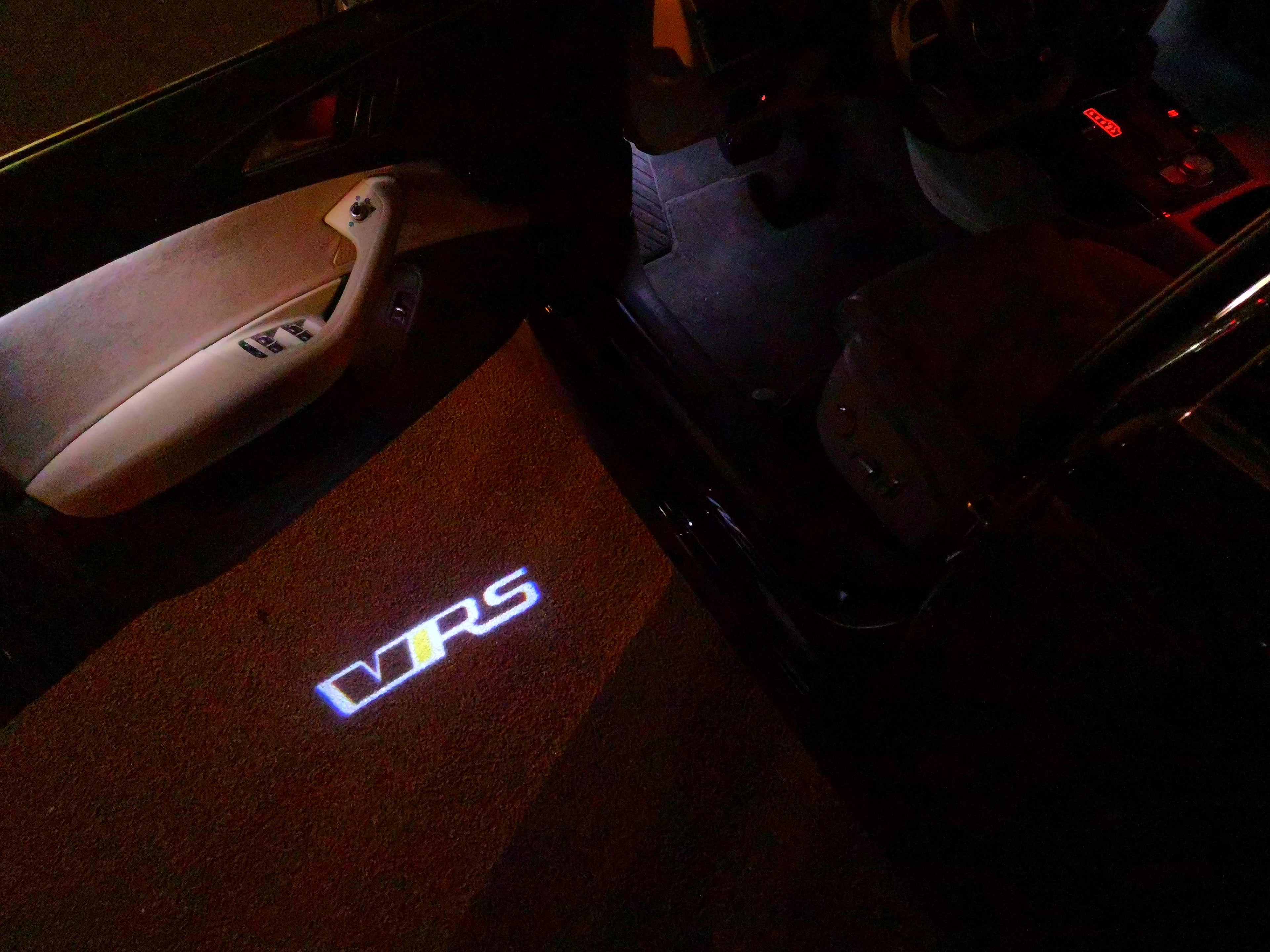 SKODA VRS LOGO PROJECTOT LIGHTS Nr.28(quantity  1 =  2 Logo Film /  2 door lights)