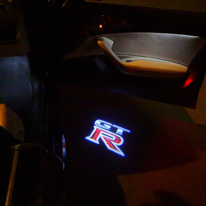 GTR R35 PROJECTOT LIGHTS Nr.01 (quantità 1 = 2 Film logo /2 luci porta)