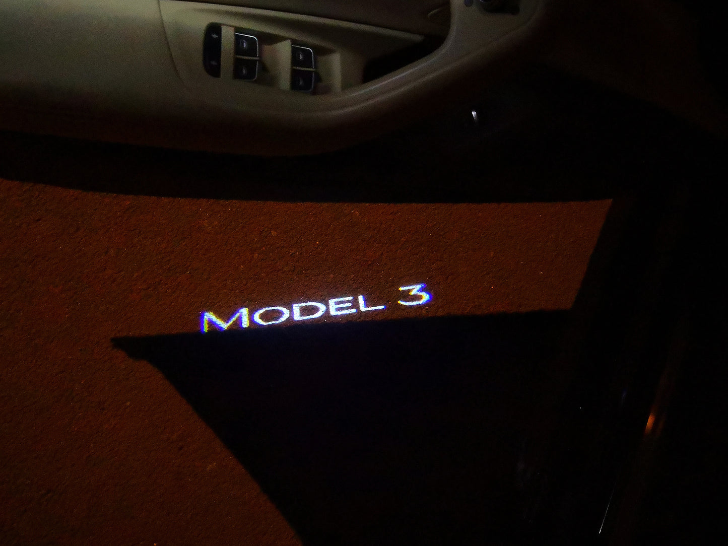 Modelo 3, número 20 (número 1 = 1 juego / 2 luces de puerta)