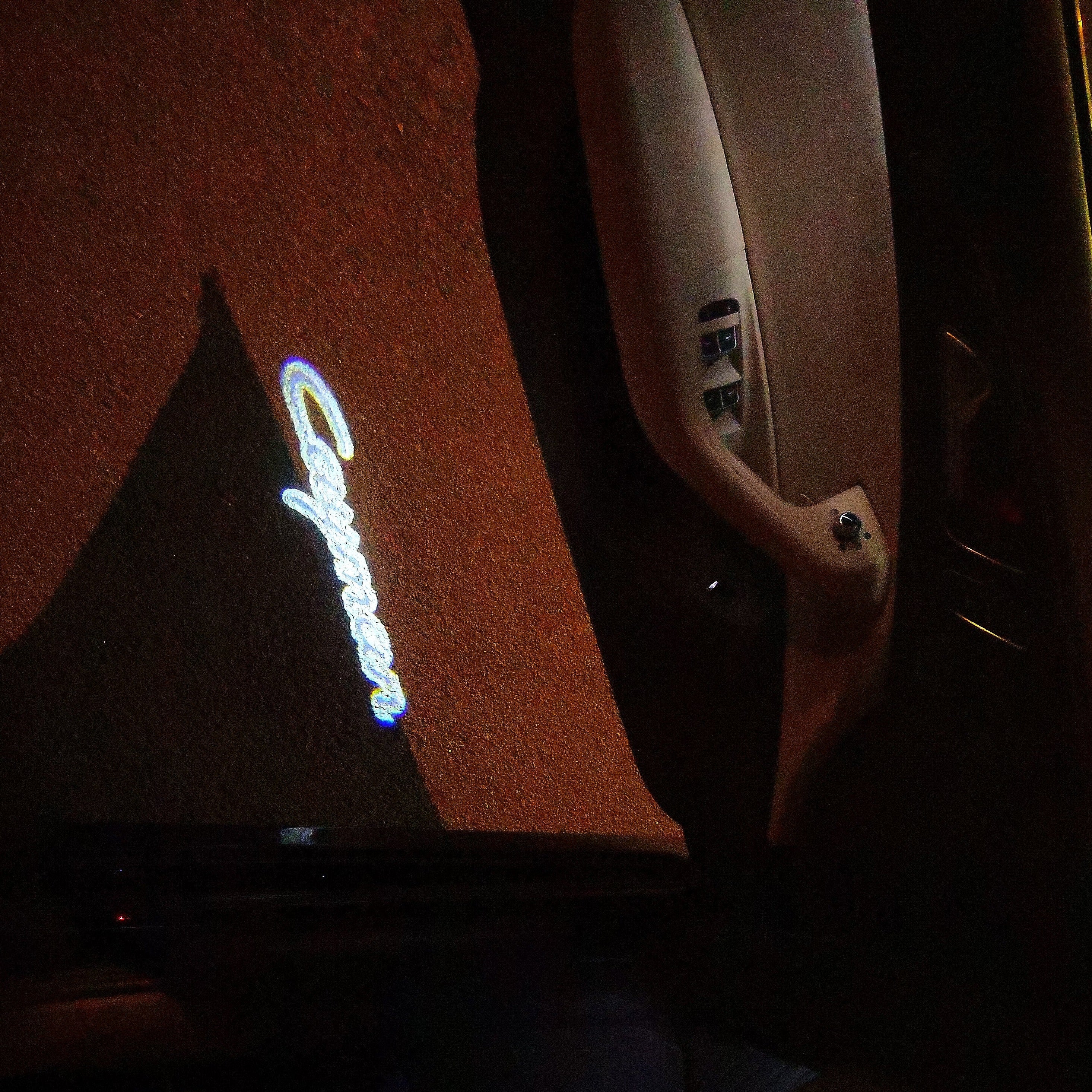 PORSCHE Cayenne LOGO PROJECTOT LIGHTS Nr.09 (cantidad 1 = 2 logo película / 2 luces de puerta)