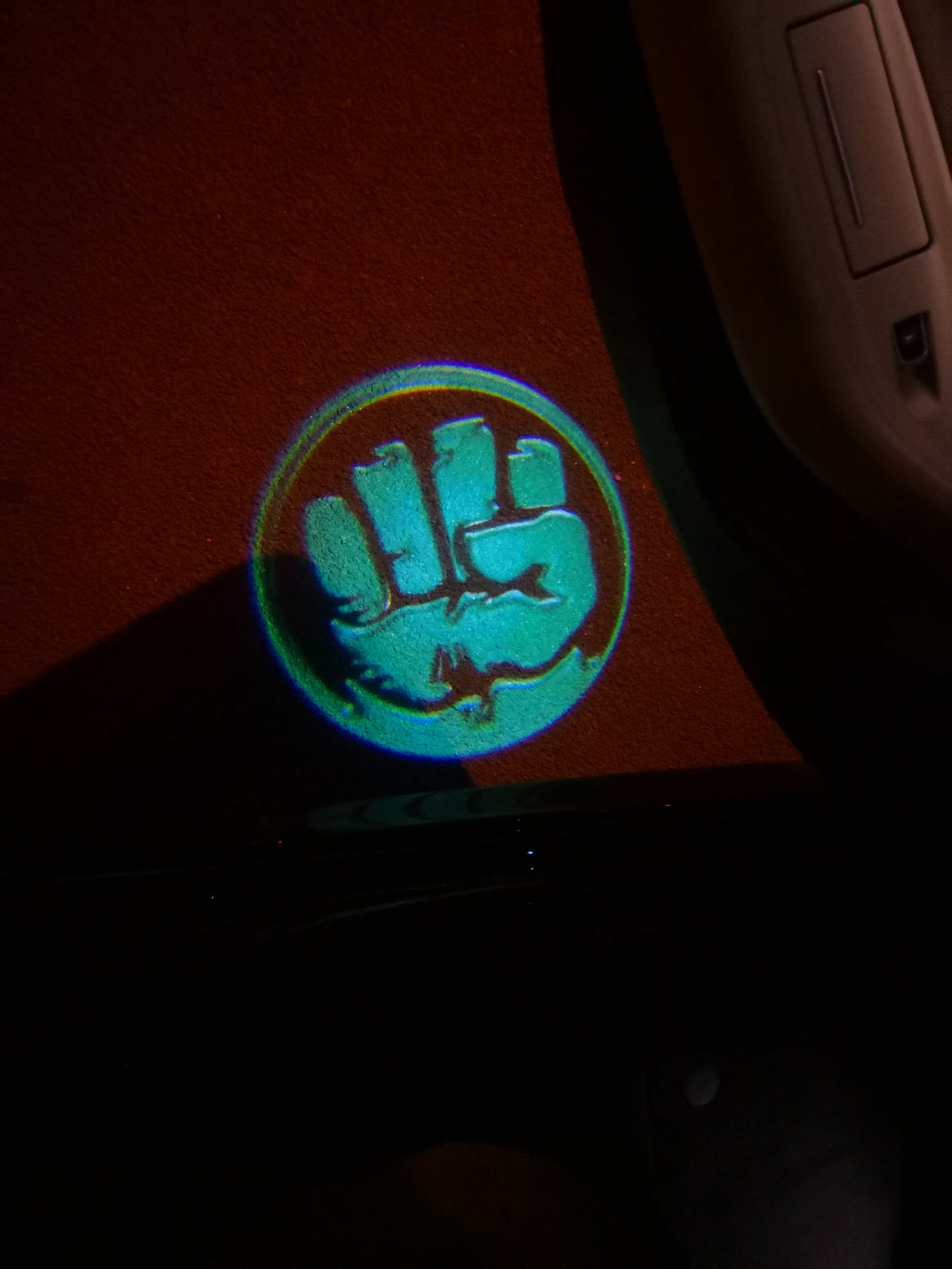 HULK Logo Nr.212 (Menge 1 = 2 Logofolien /2 Türleuchten)