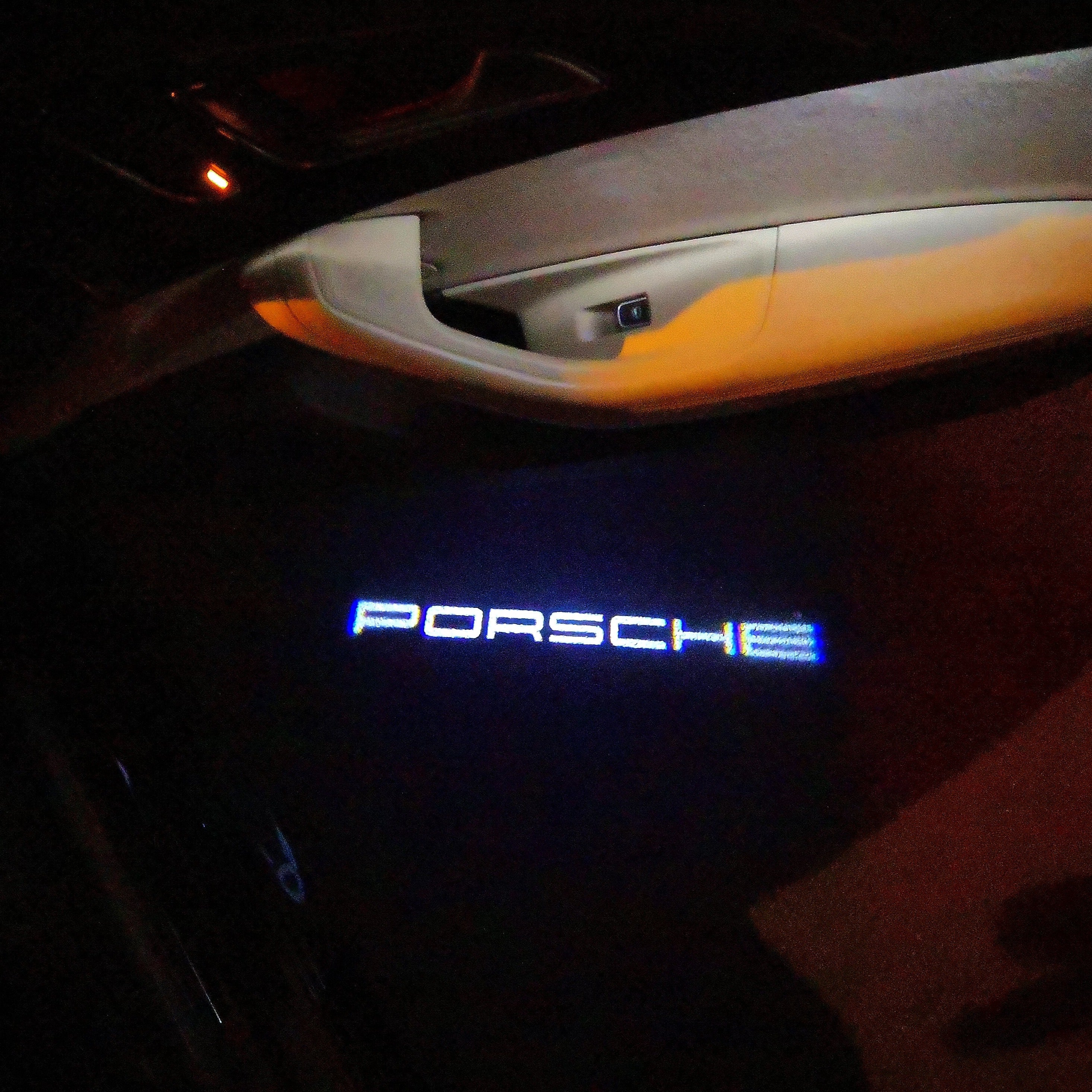PORSCHE Original LOGO PROJECTOT LIGHTS Nr.02 (quantità 1 = 2 Logo Film / 2 luci porta)