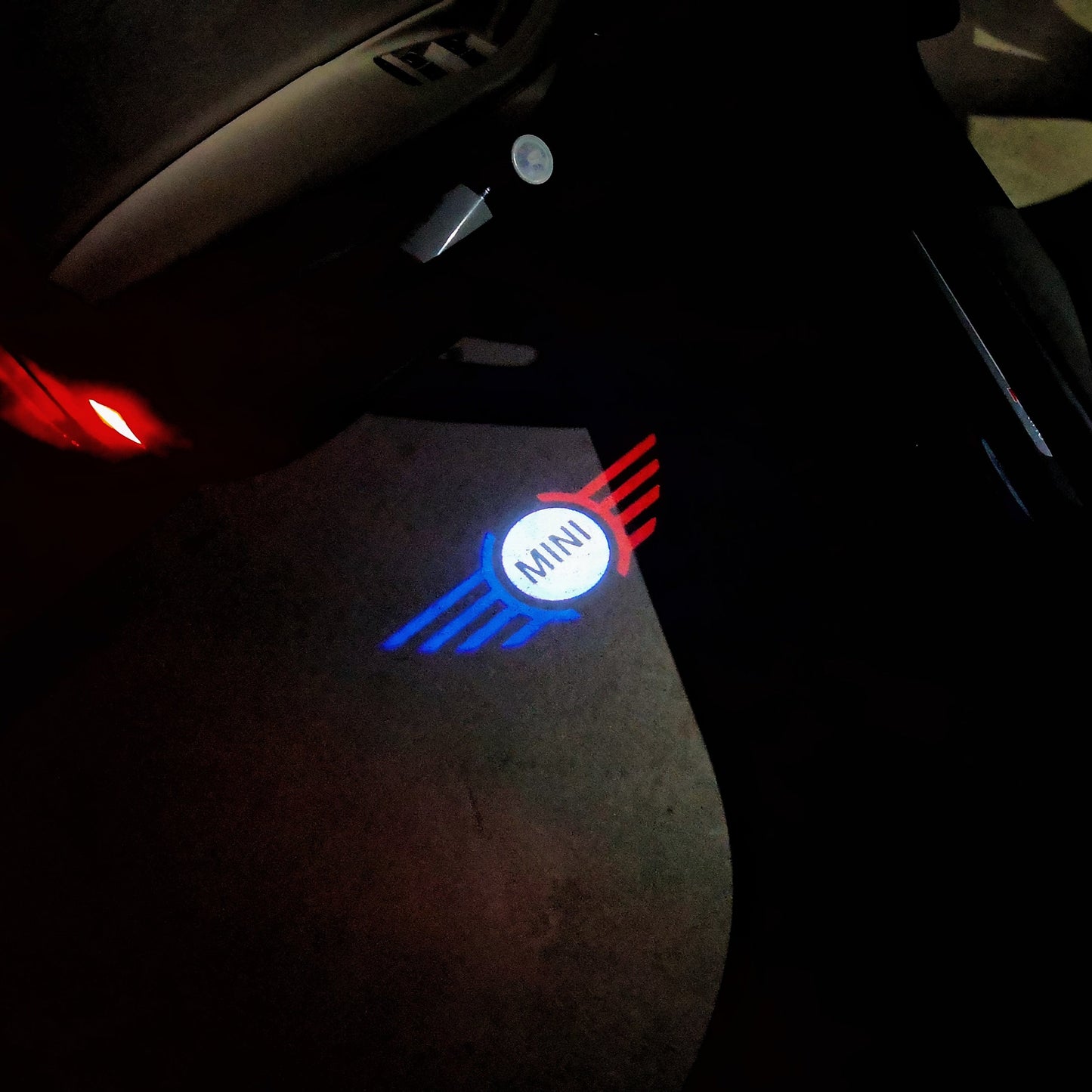 MINI LOGO PROJECROTR LIGHTS Nr.01 (الكمية 1 = 2 شعار فيلم / 2 مصباح باب)